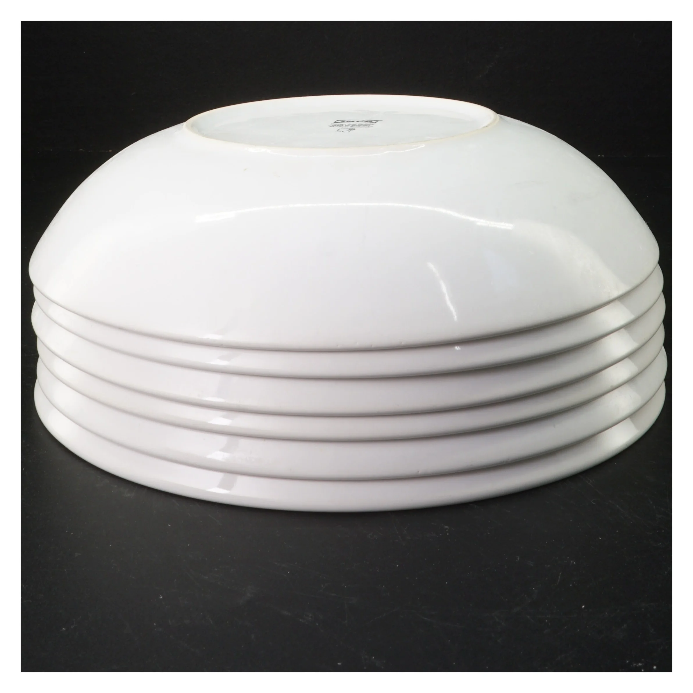 Hvide porcelænstallerkner, dybe, 6 stk fra IKEA (str. 24 cm diameter. 5 cm høj)