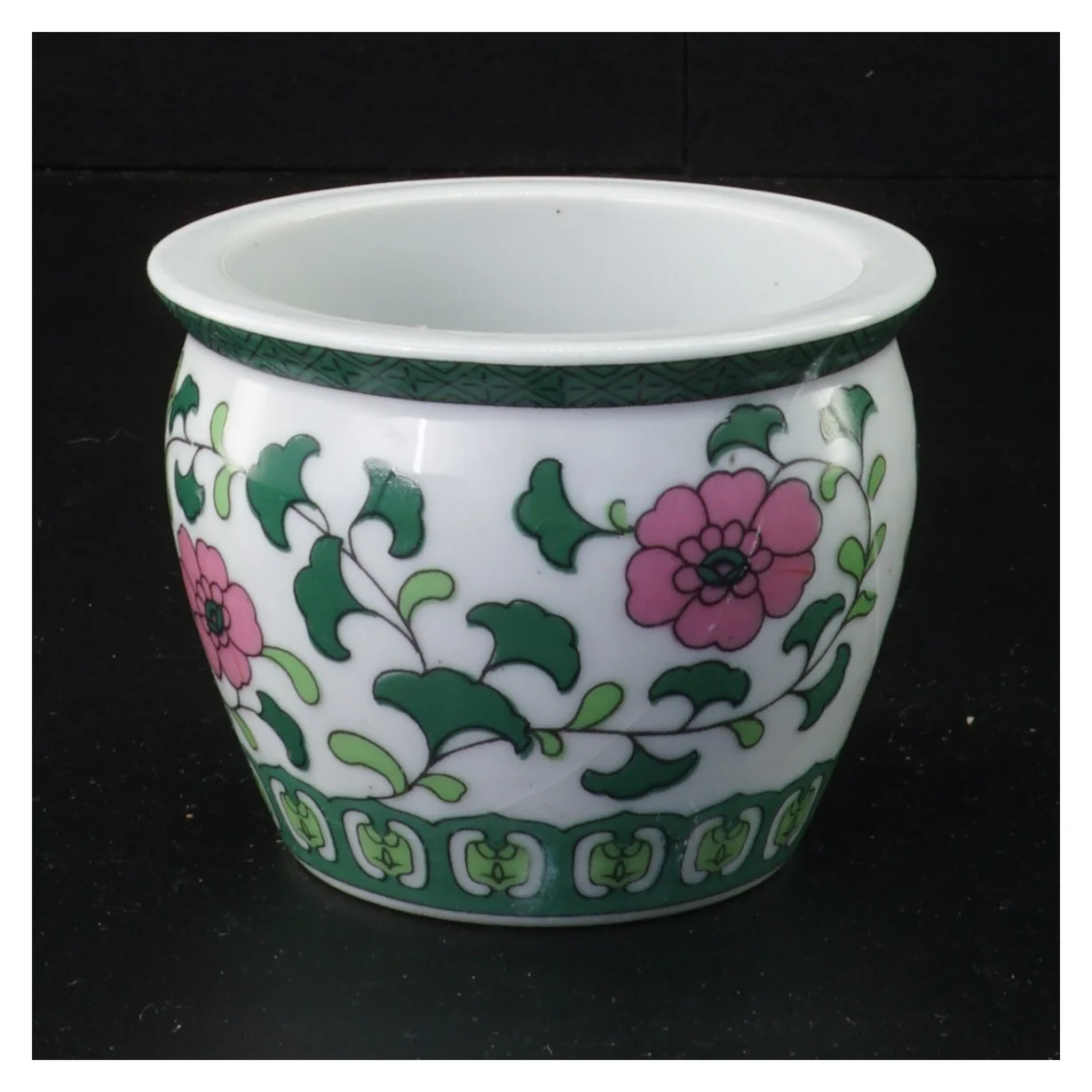 Kinesisk porcelænskrukke (str. 8 x 10 cm)