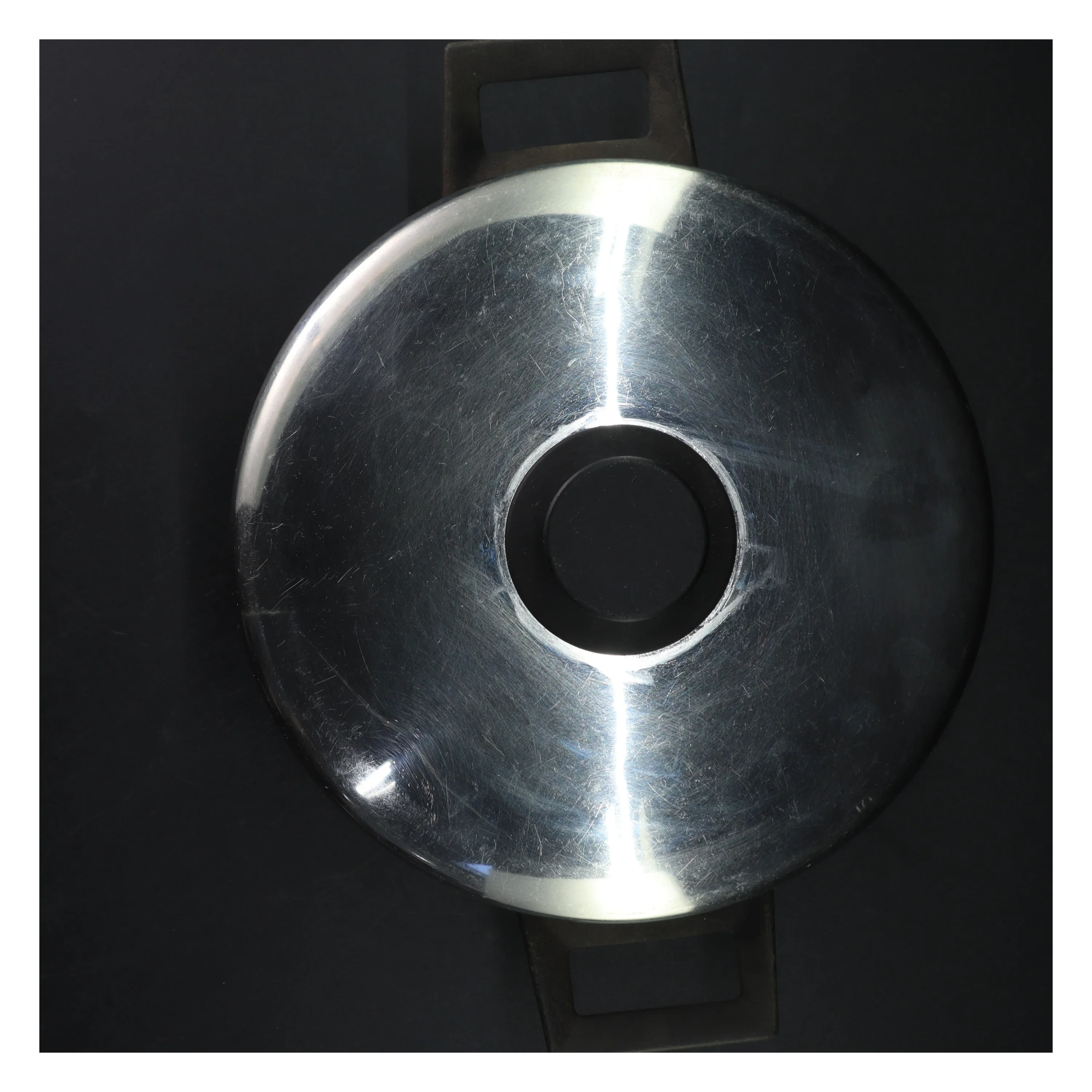 Brugt støbejernsgryde med låg (str. Ø. 25 cm)