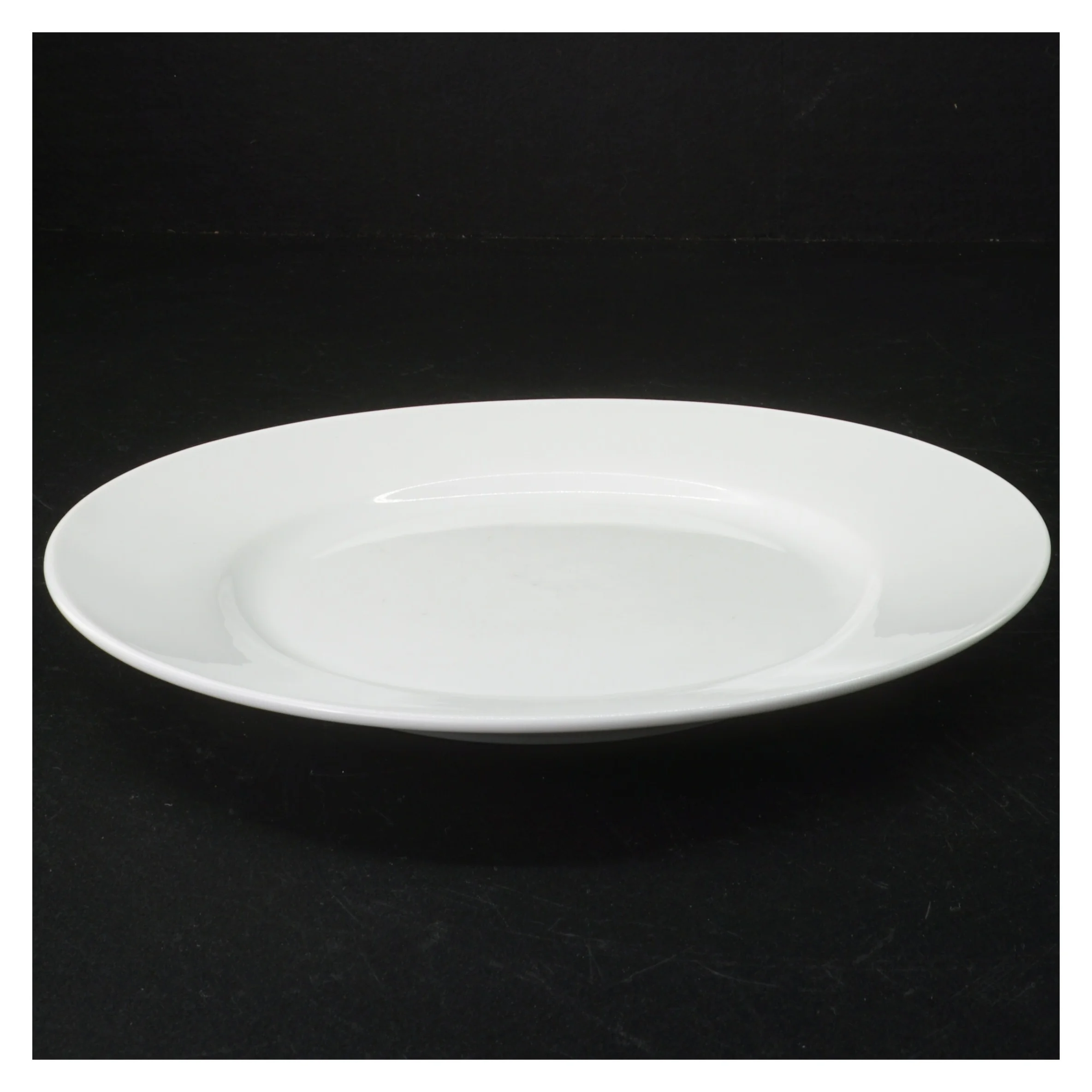 Hvid porcelænstallerken, 5 stk, flade (str. 23 x 3 cm)