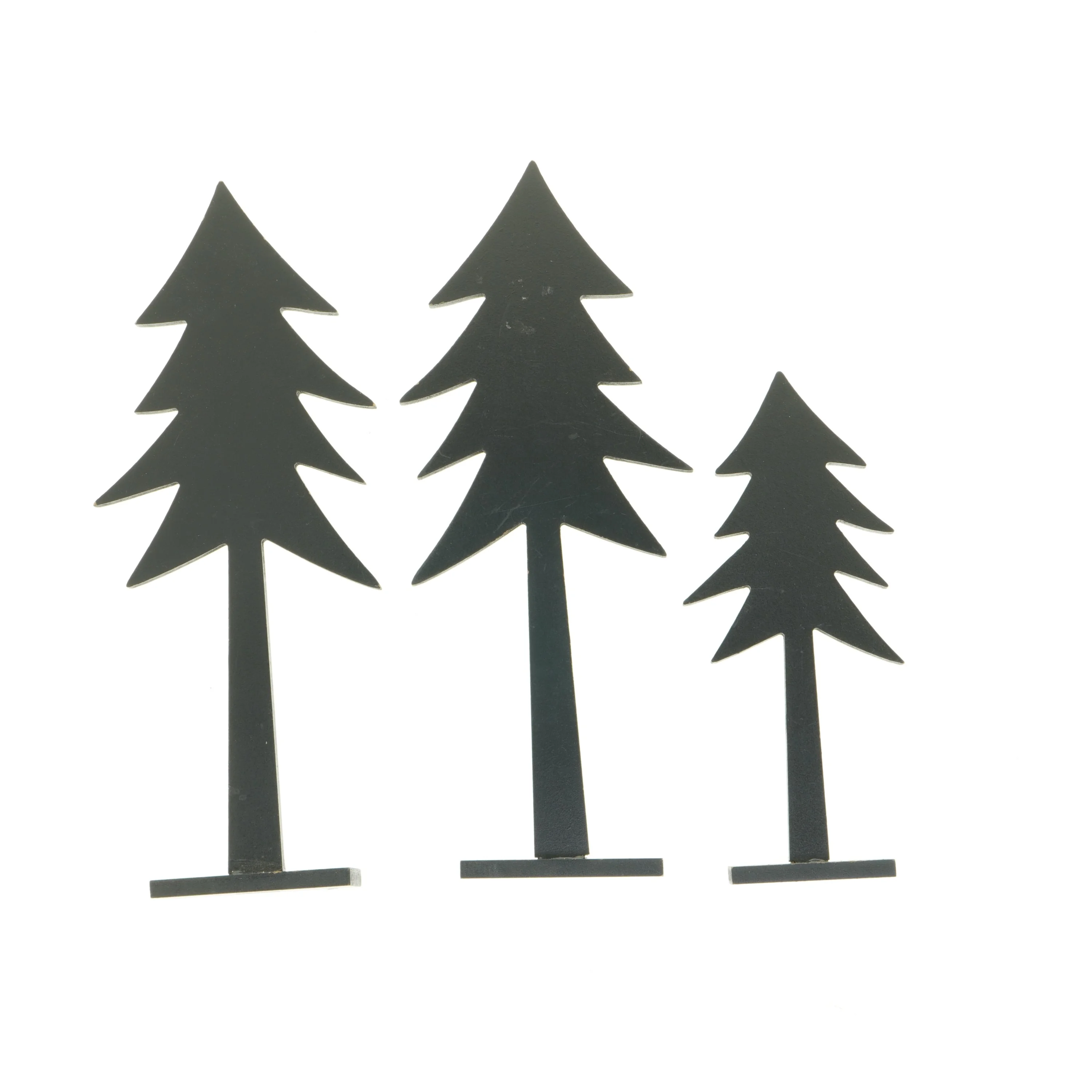 Sorte træ juletræsfigurer (str. 36 x 15 x 5 cm og 26 x 11 x 5 cm)