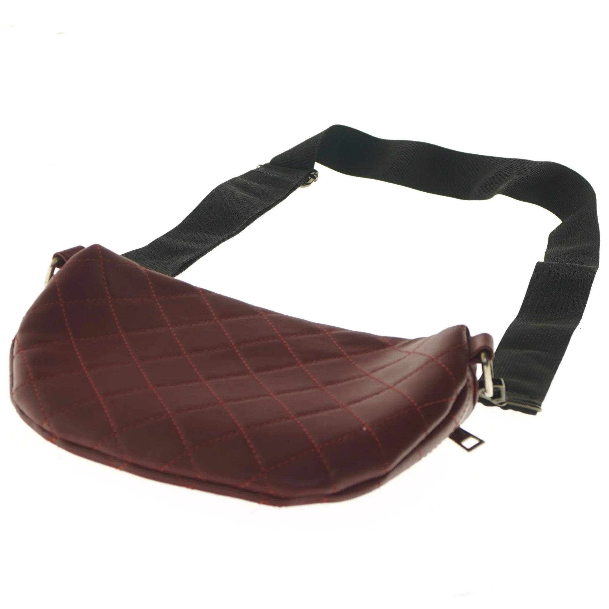 Rød bæltetaske med strop (str. 17x7x24 cm)