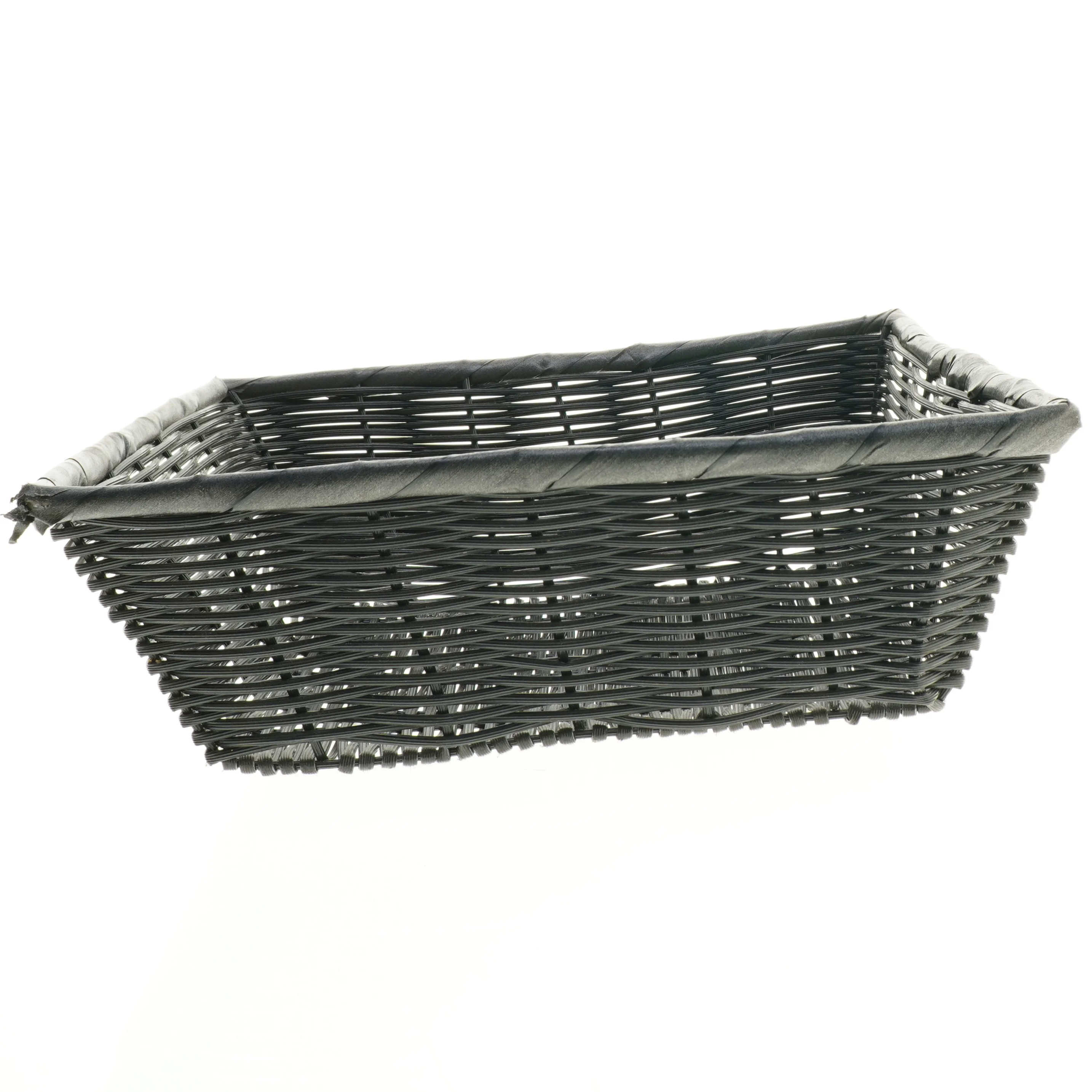 Flettet kurv (str. 30 x 30 cm)