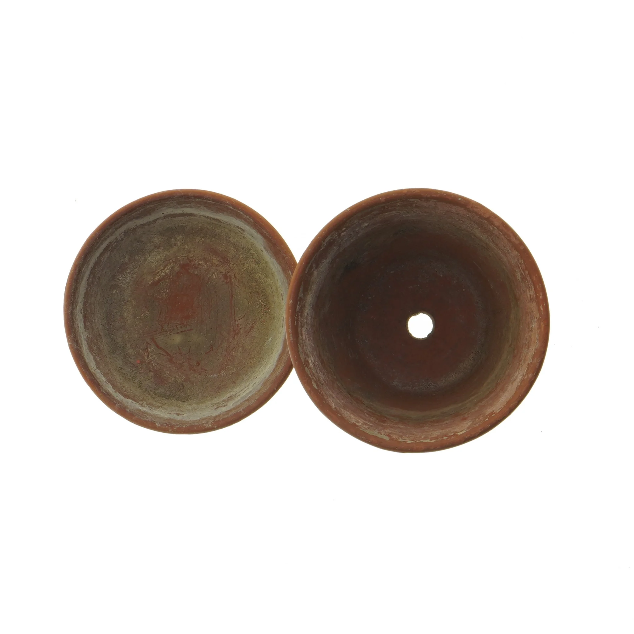 Terracottakrukke med underskål (str. Ø. 11,5 cm. længde, 10 cm)