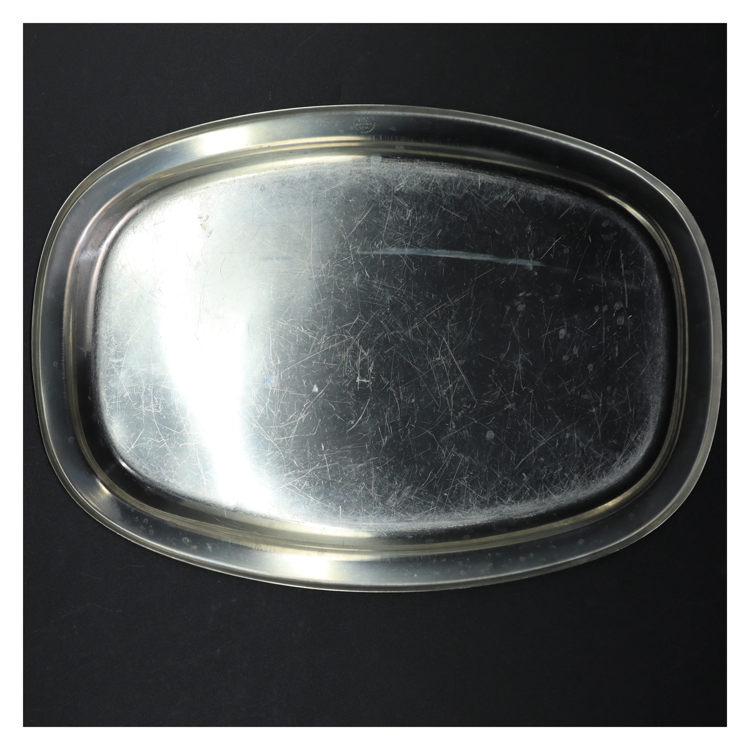 Sølvfarvet serveringsbakke (str. 32 x 23 cm)