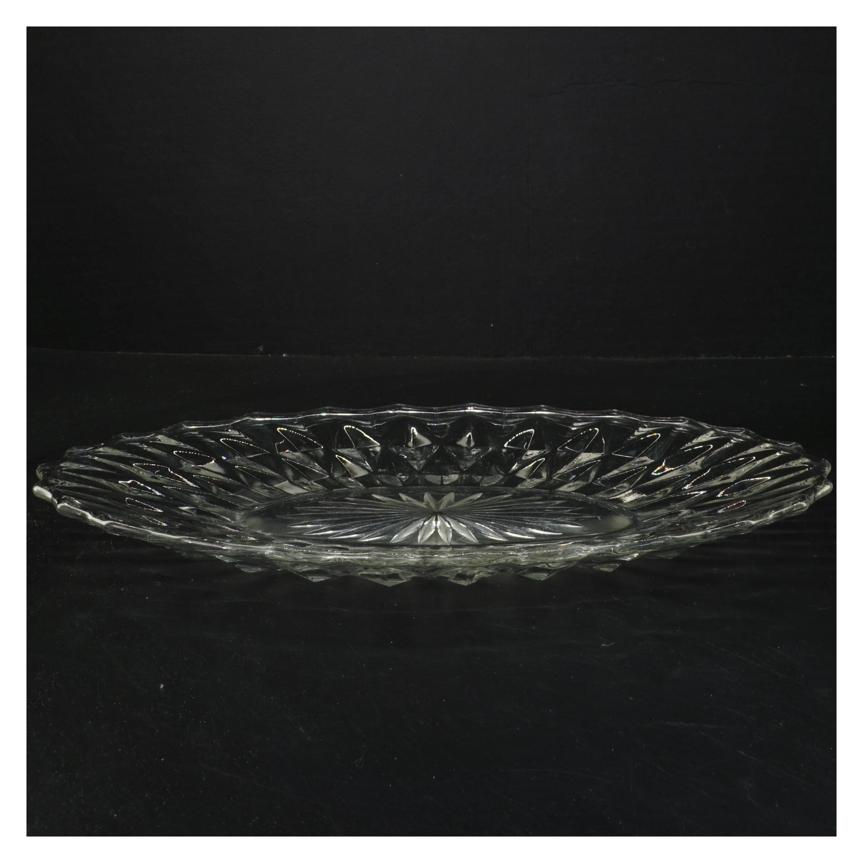 Glasfad med mønstret design (str. 35 cm)