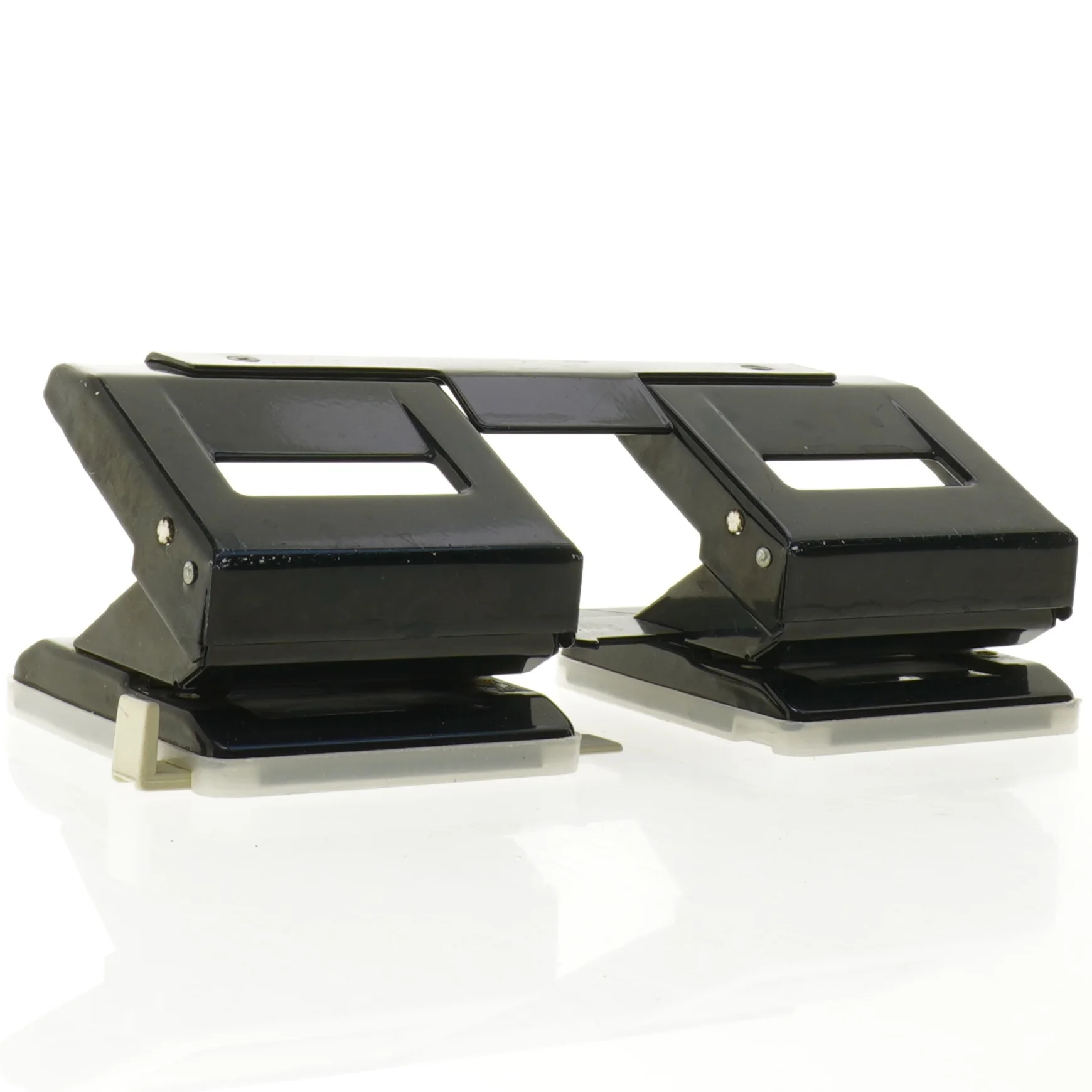 Dobbelt hulmaskine fra Brause Brause (str. 27 x 10,5 x 8,5 cm)