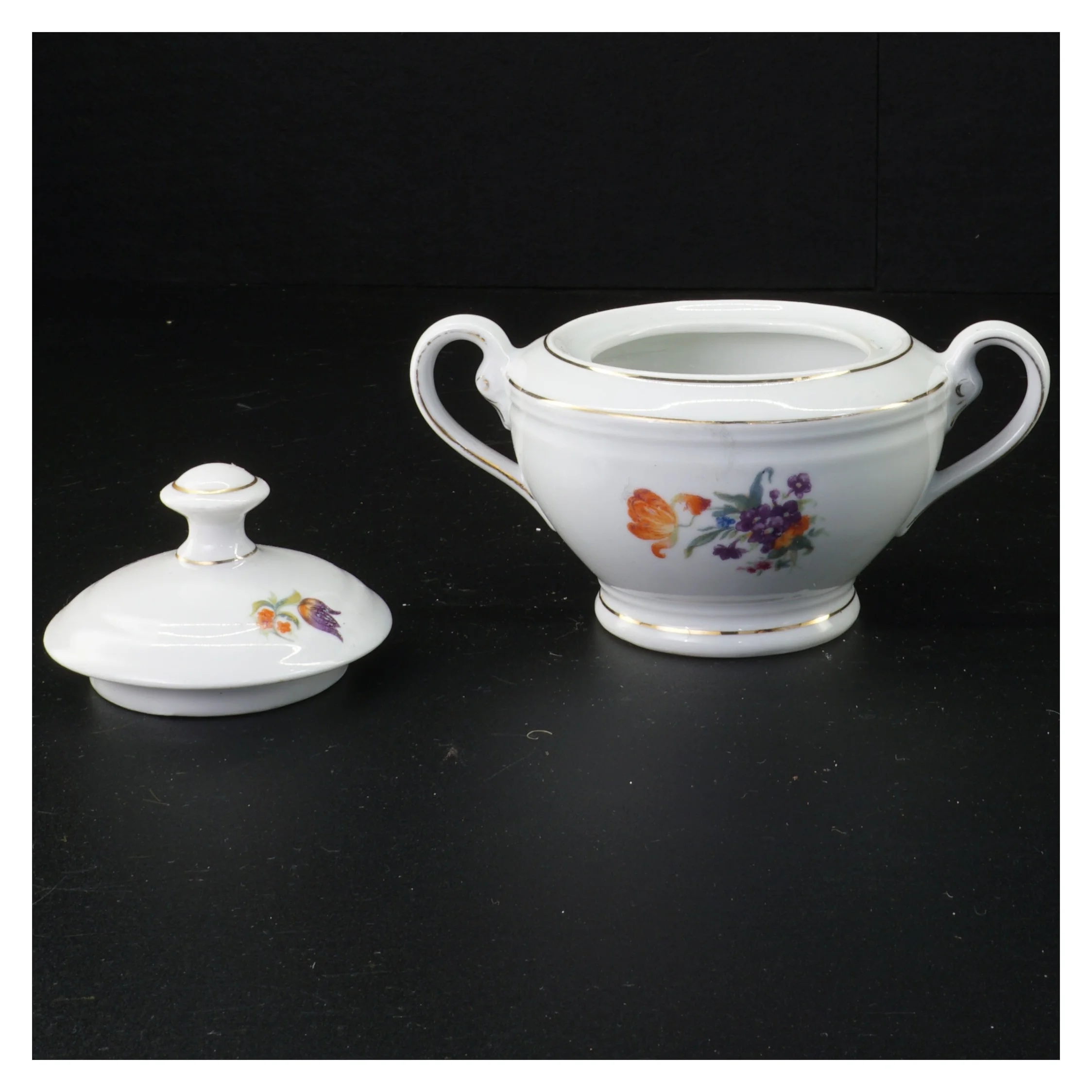 Sukkerskål med låg (str. 16 x 10 x 11 cm)