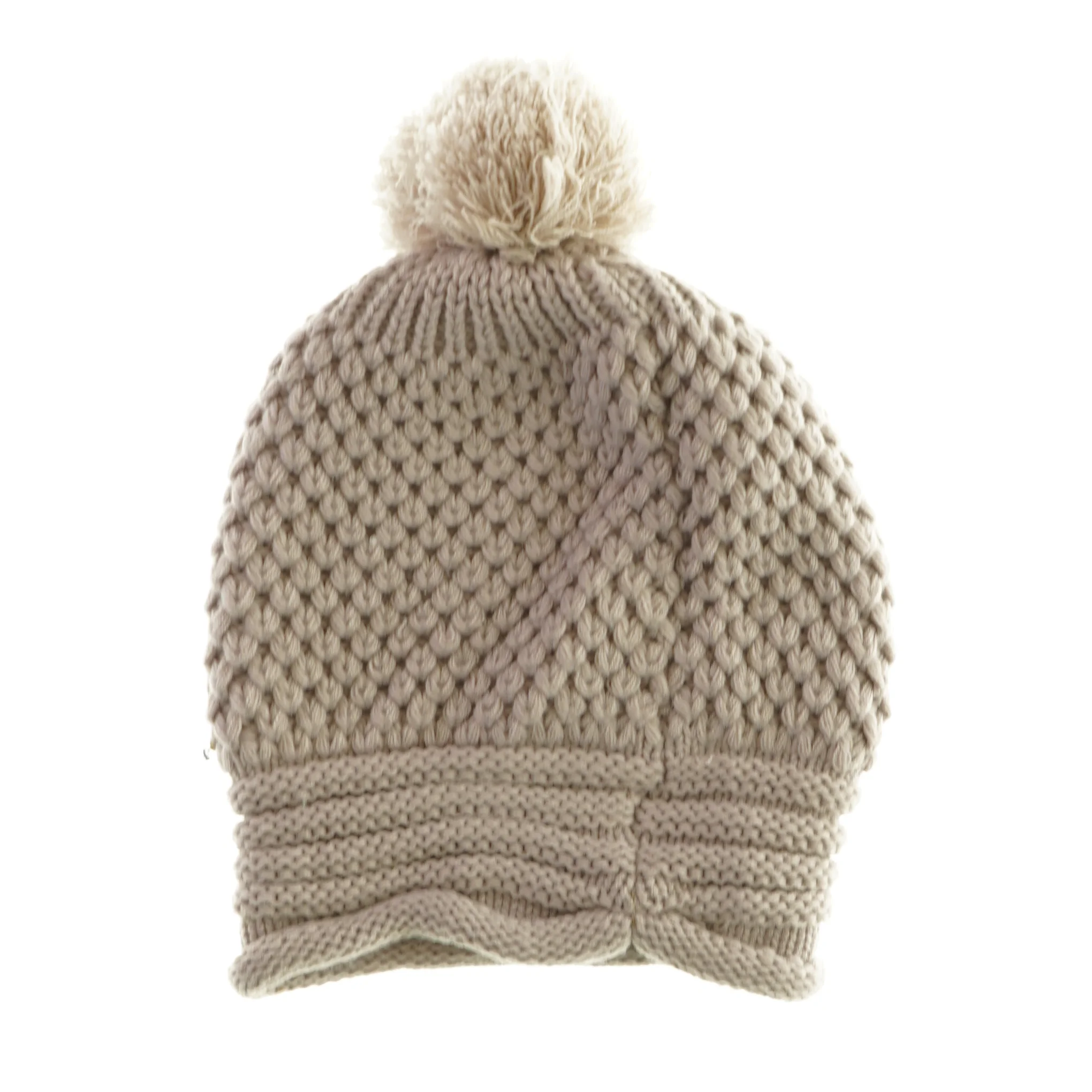 Hue i strik med sten på fronten