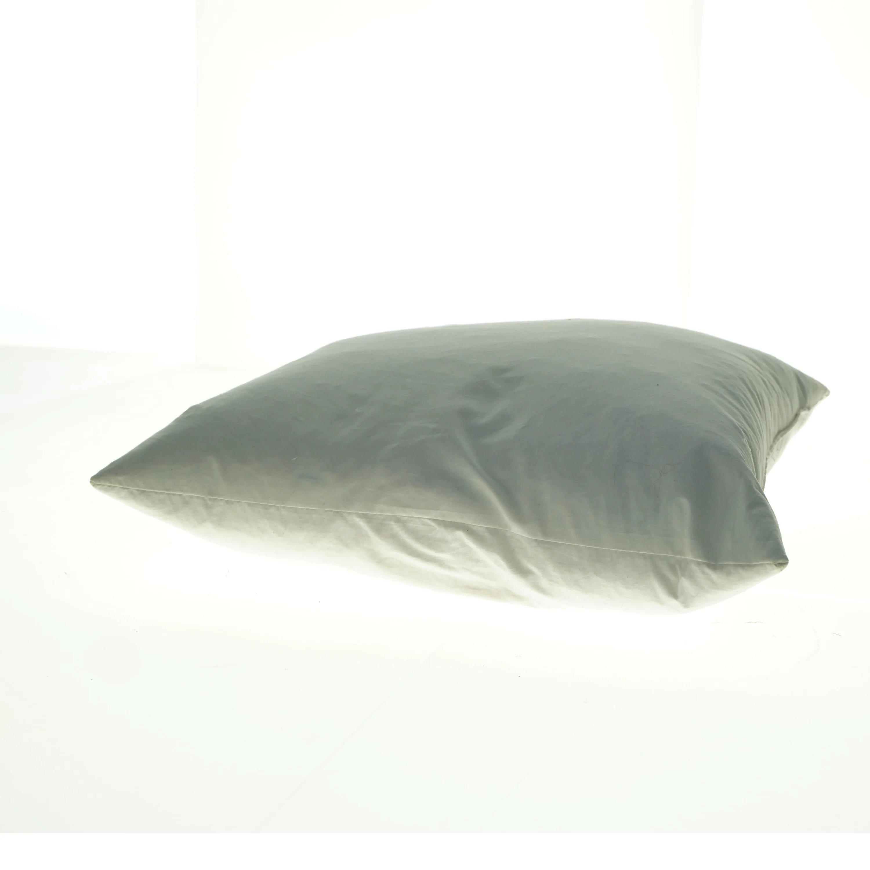 Monterings pude fra Jysk (str. 33 x 33 cm)