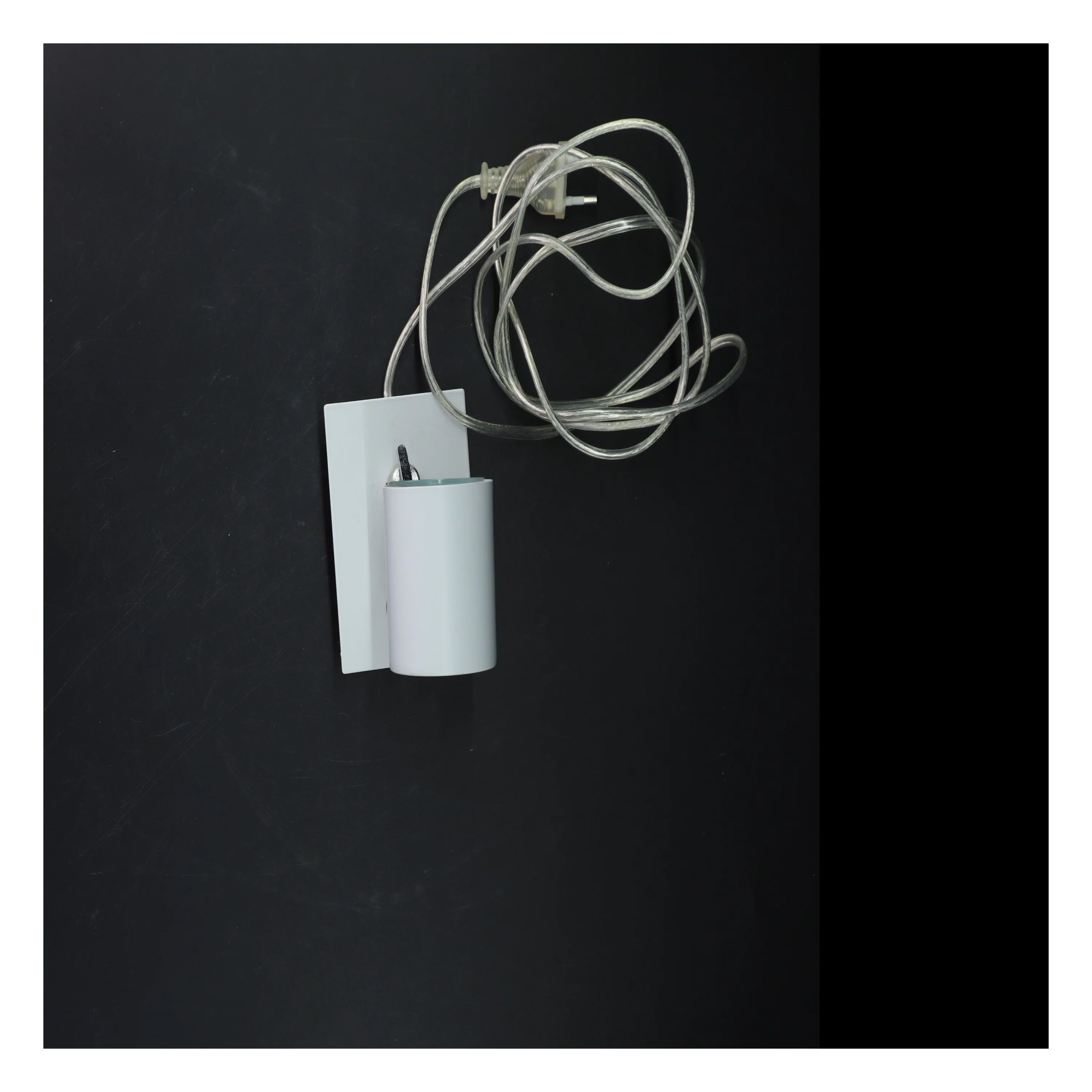 Spotlampe med ledning fra Mark Slöjd (str. 12x11x8 cm)