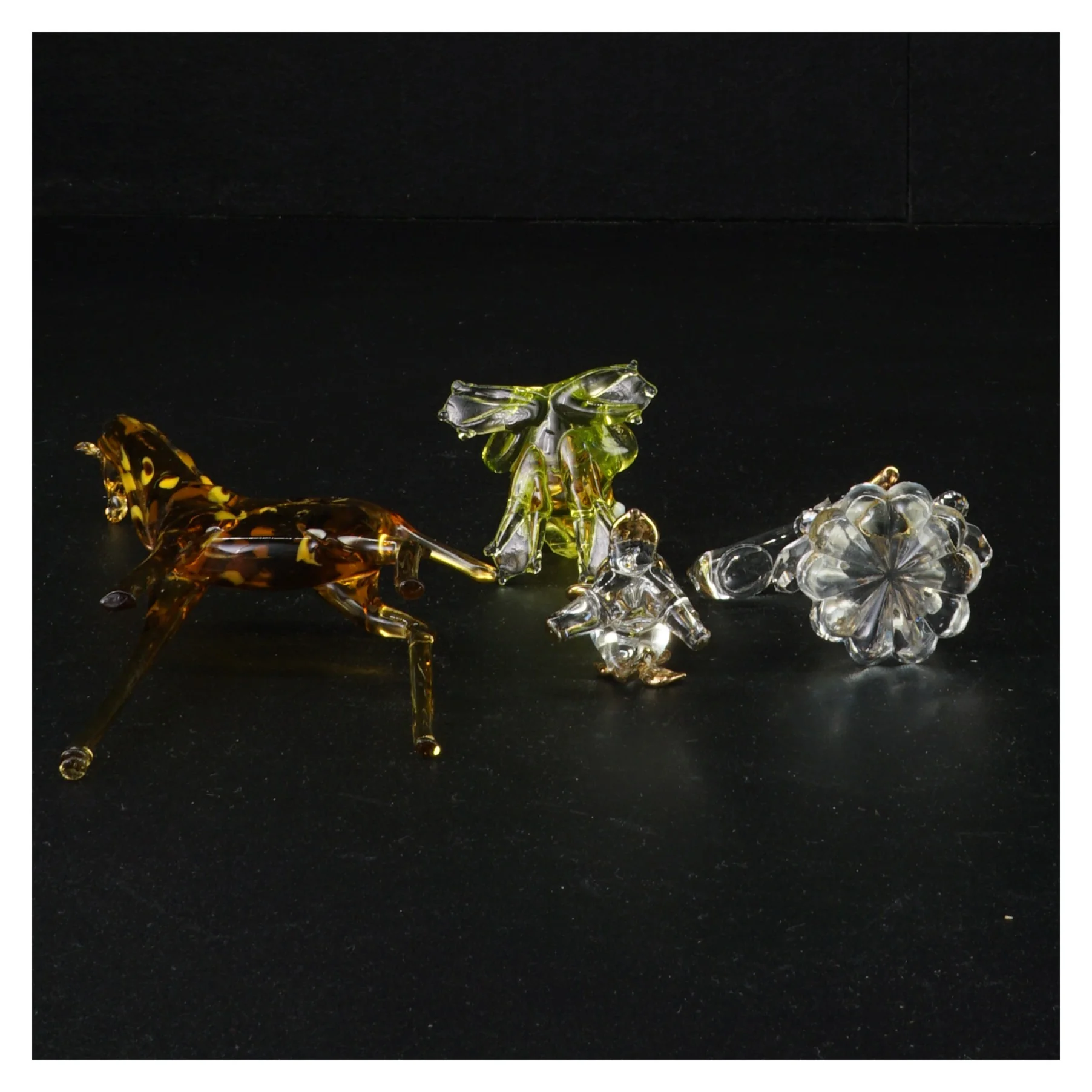 Glasfigurer (str. 3 cm til 18 cm)