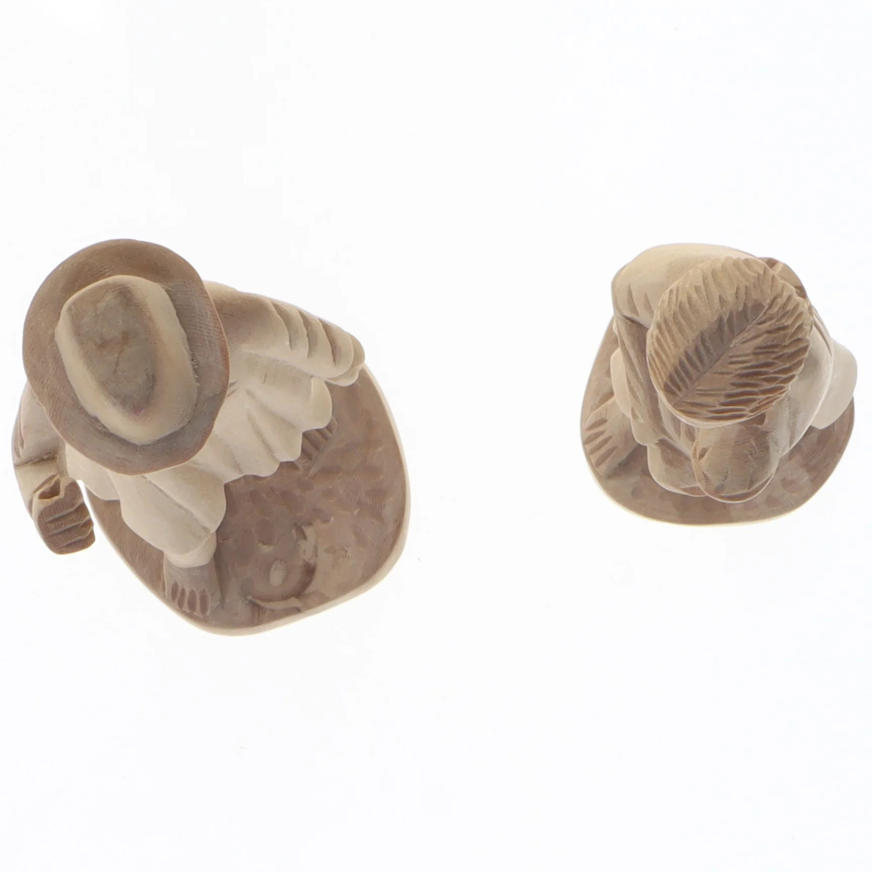 Træfigurer (str. 12 x 3 cm og 13 x 4 cm)