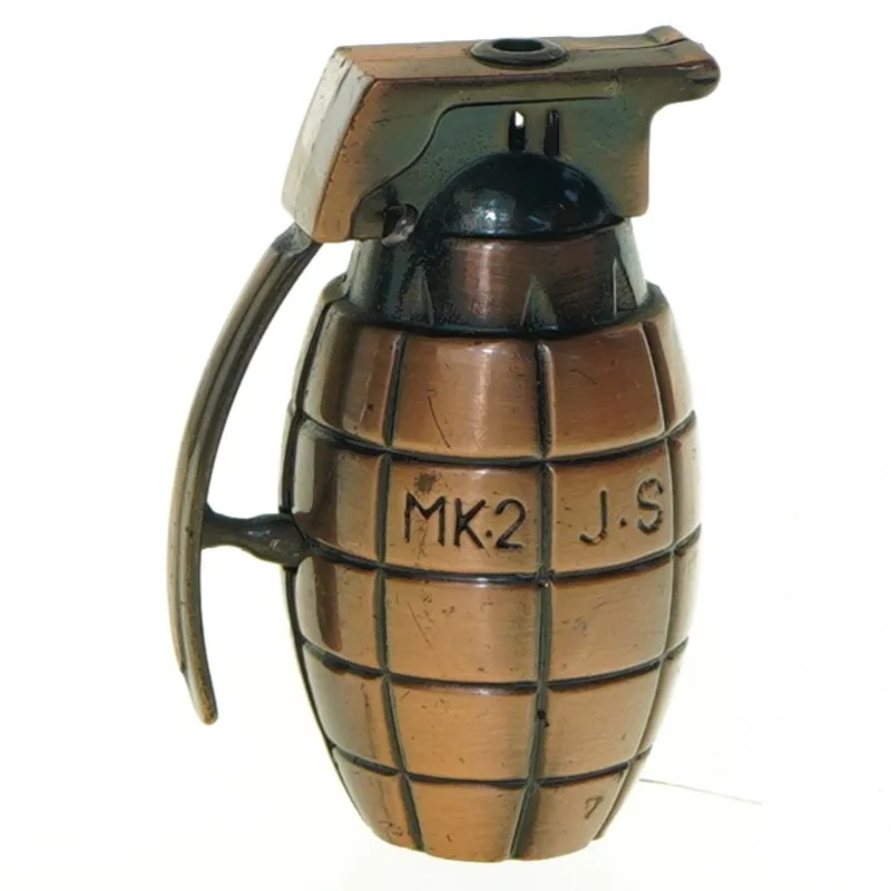 Deko-granat (str. 7,5 cm x 4 cm)