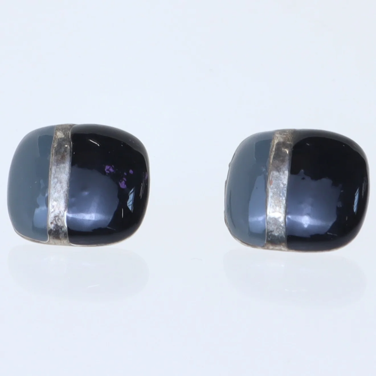 Sorte 80'er eller 90'er ørestikker (str. 15 mm)