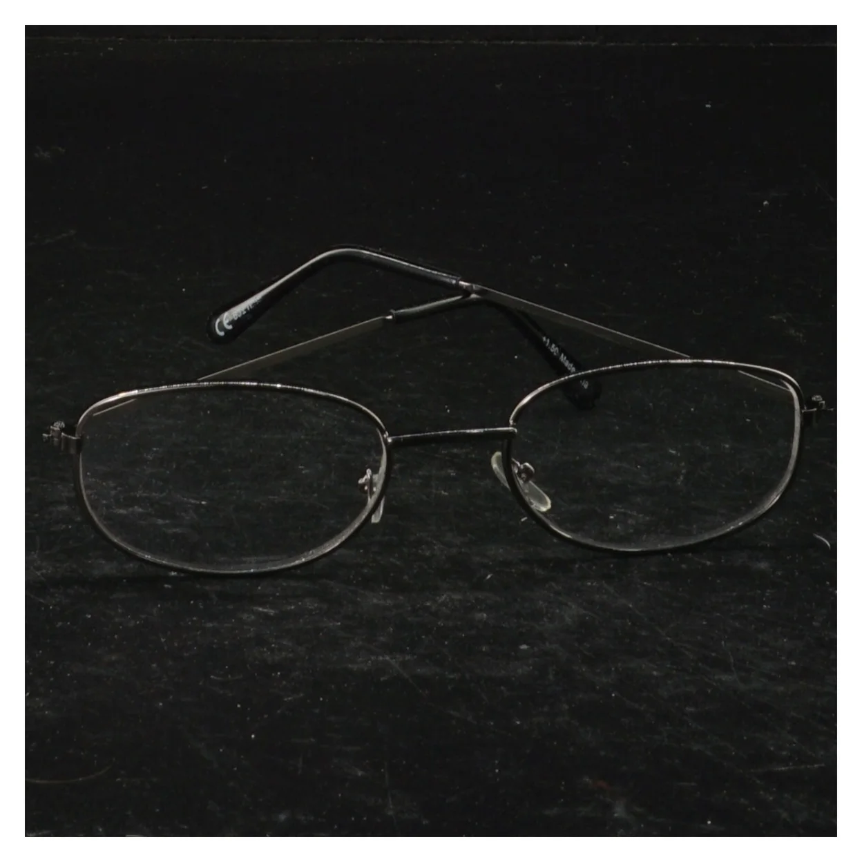 2 par nye læsebriller styrke +1,5. Det ene par nyt  i original æske