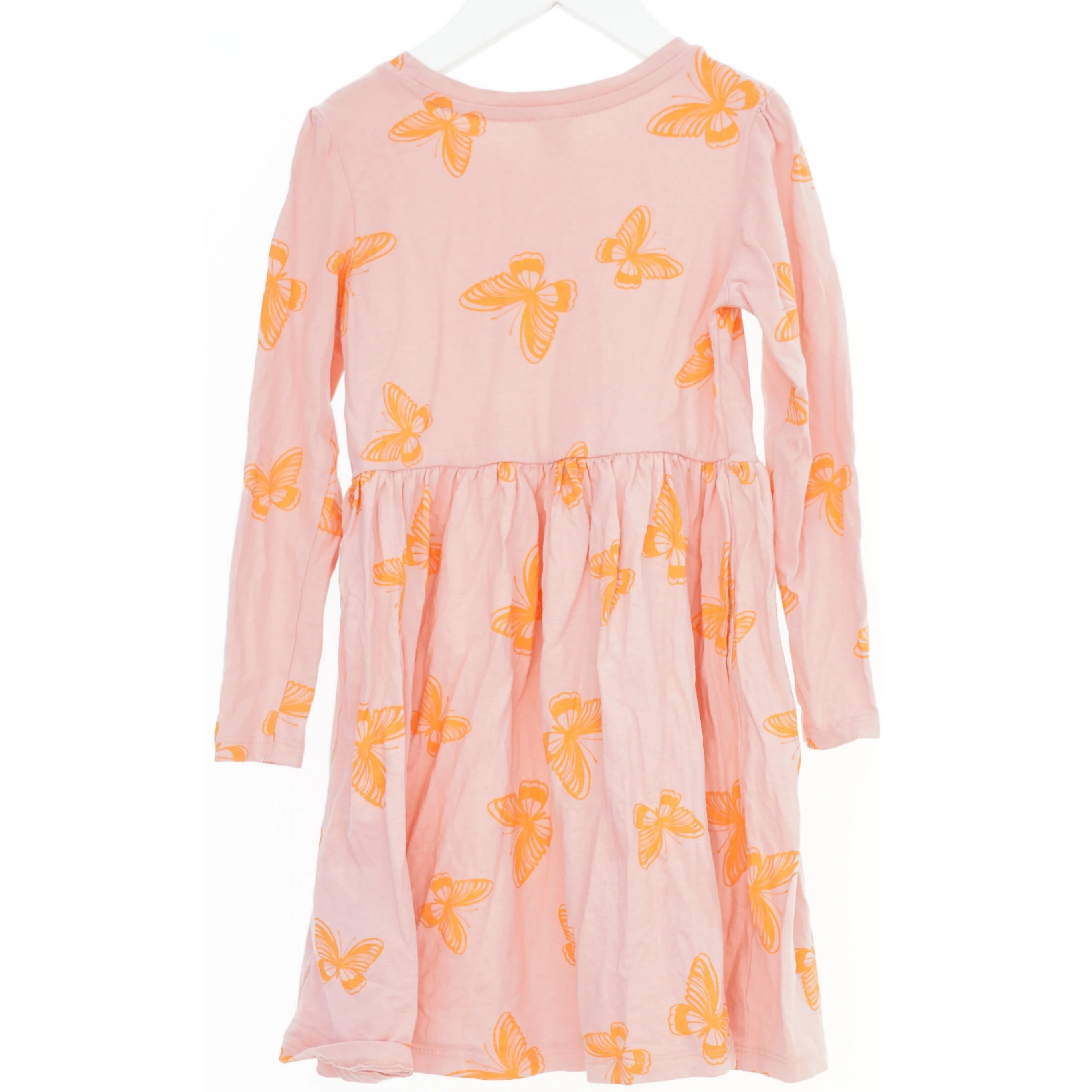 Langærmet kjole med sommerfugleprint fra Dopodopo (str. 116)