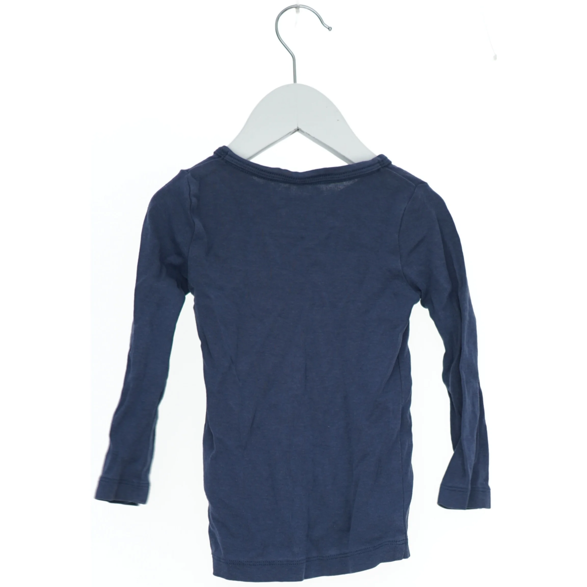 Langærmet trøje med knapper fra Name It (str. 92)