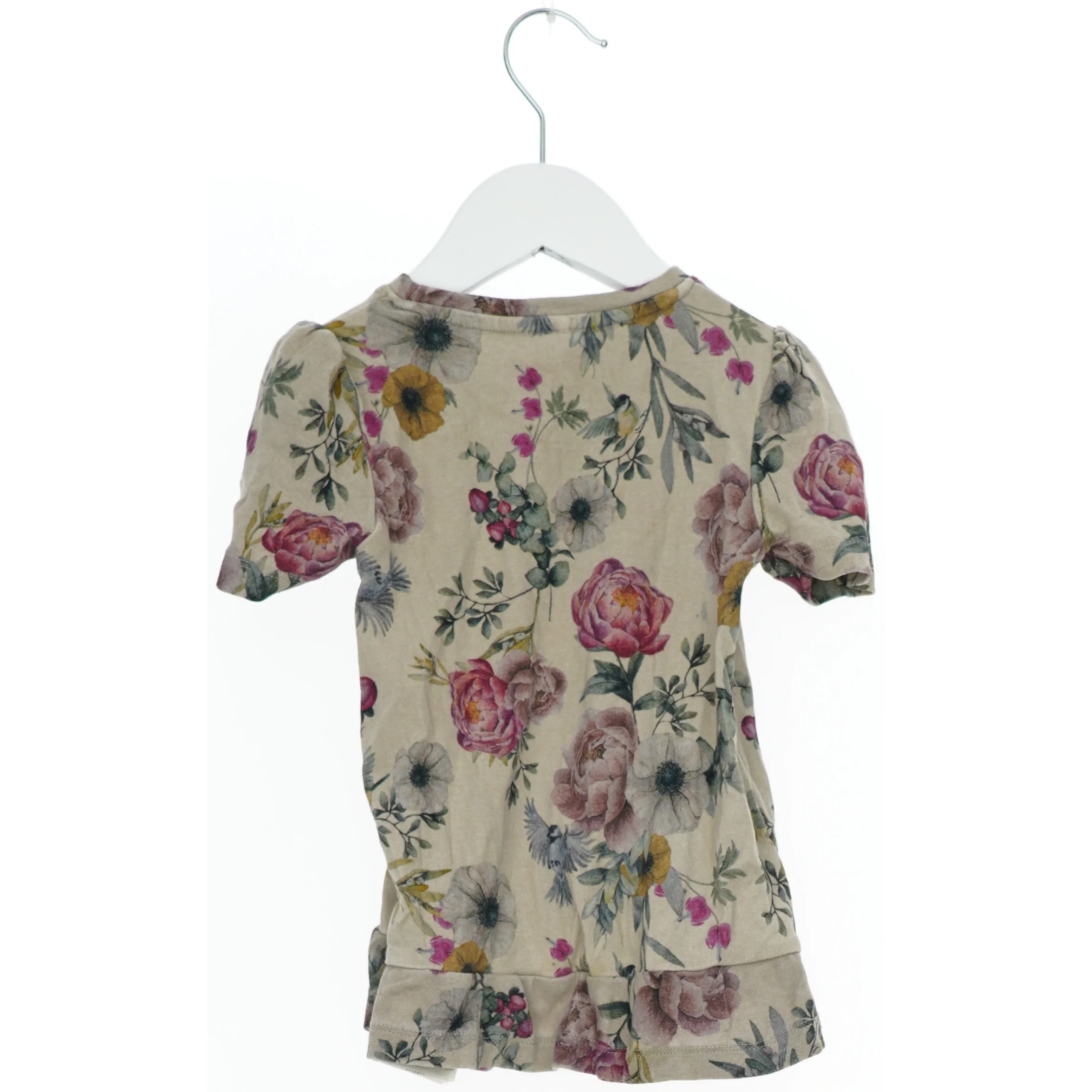 Bluse med blomstermønster fra Name It (str. 104)