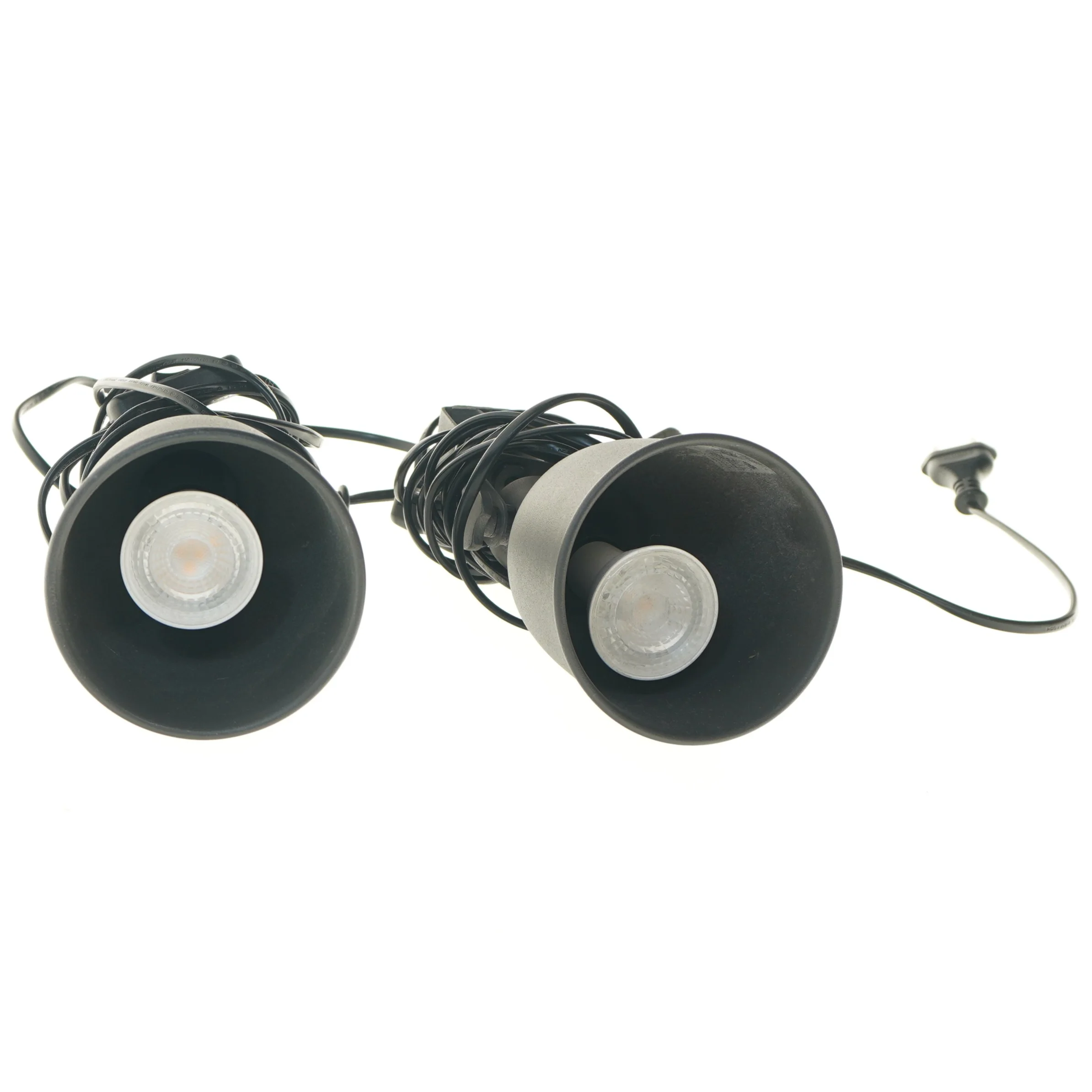 Sort lamper med ledning fra IKEA (str. Ø 11x32 cm)