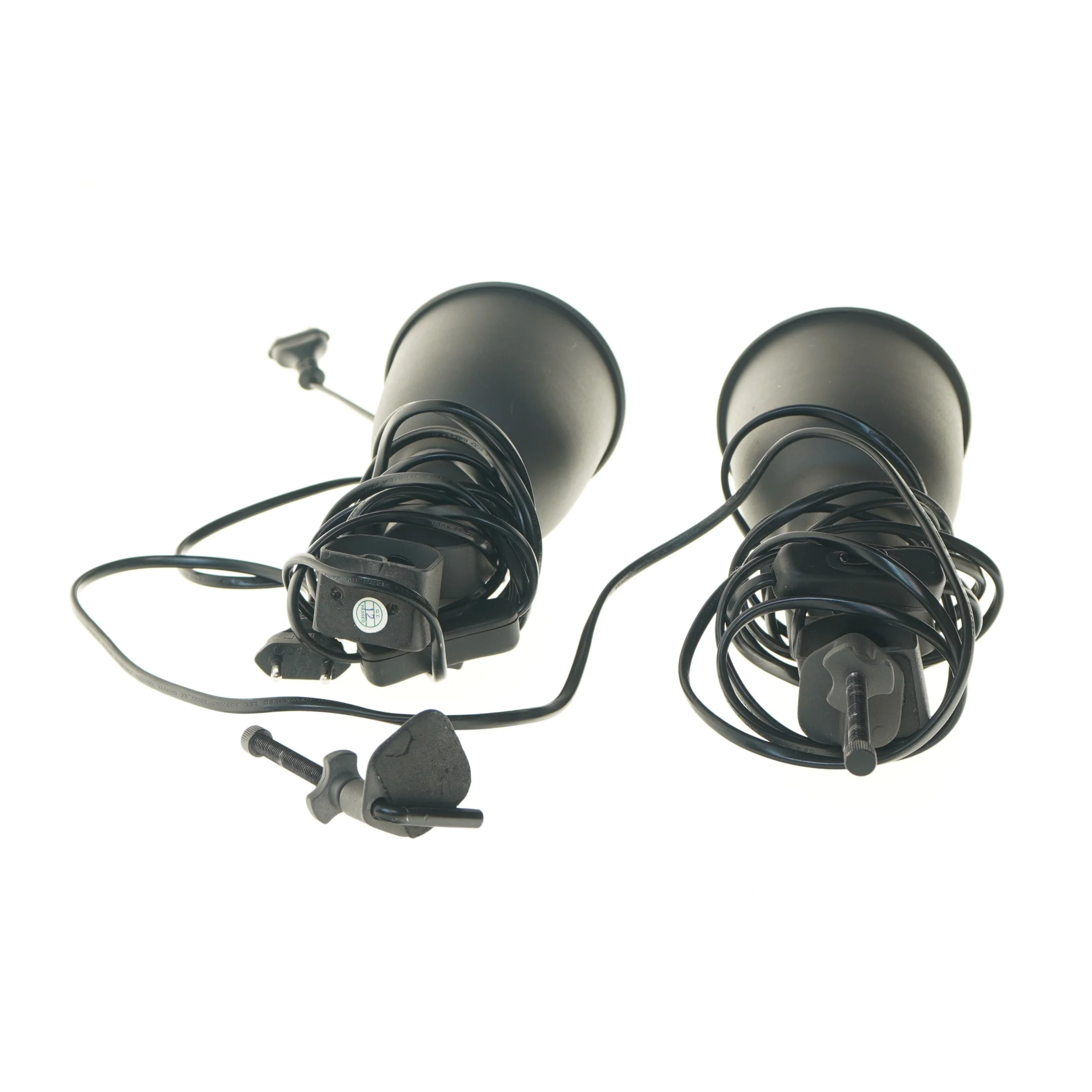 Sort lamper med ledning fra IKEA (str. Ø 11x32 cm)