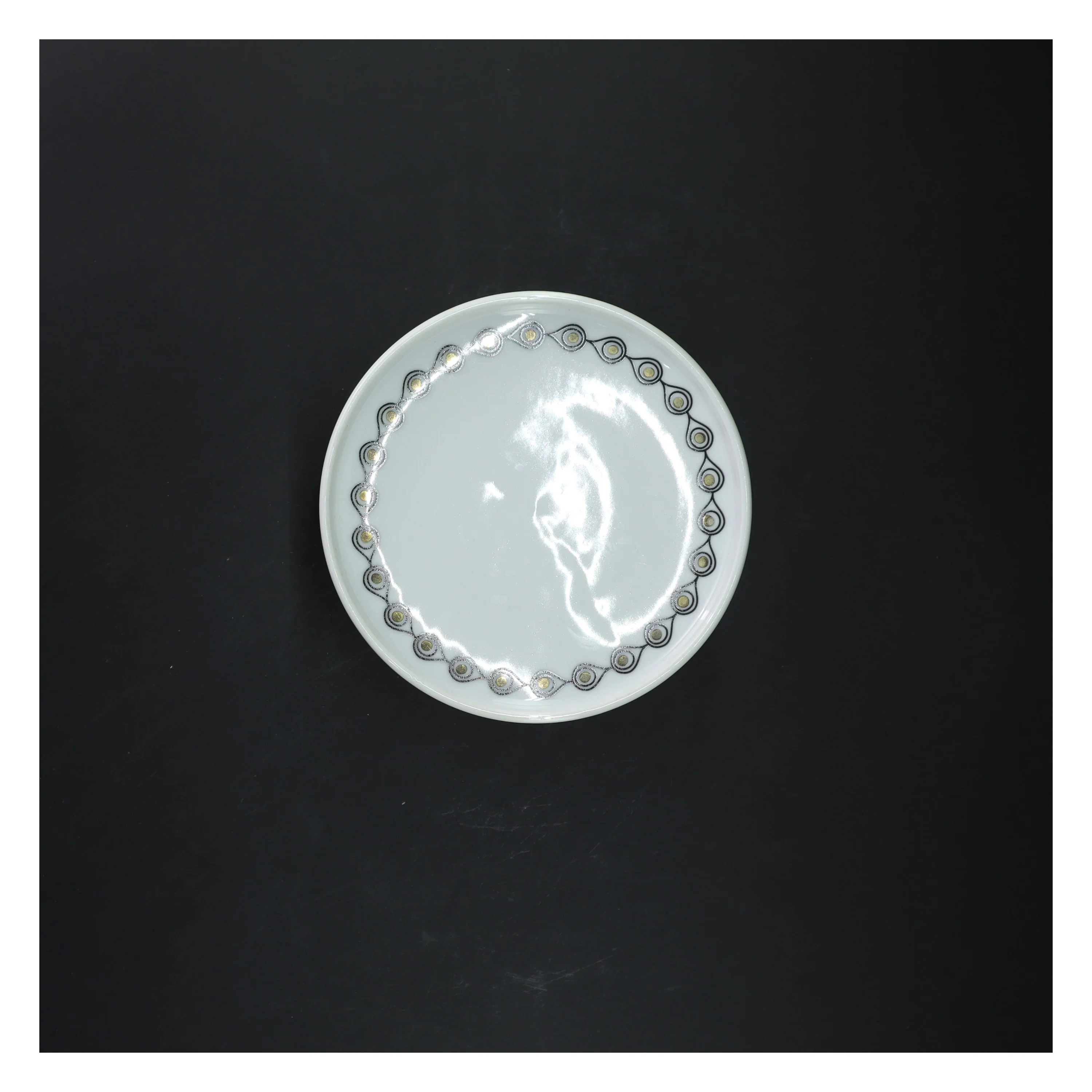 Sæt af 6 dekorative tallerkener fra BC Door (str. 6 styk, ø 15 cm)