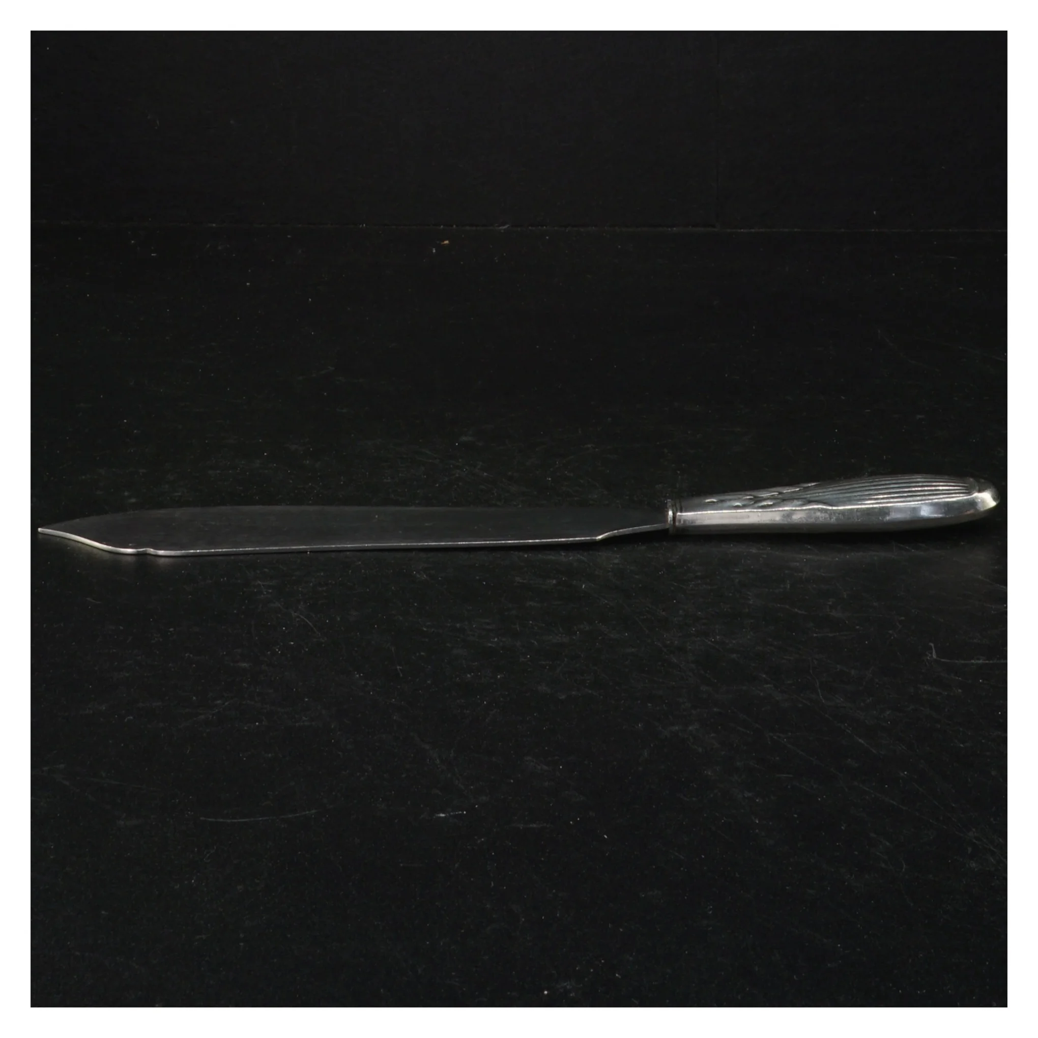 Sølvplet kniv (str. 24 cm)