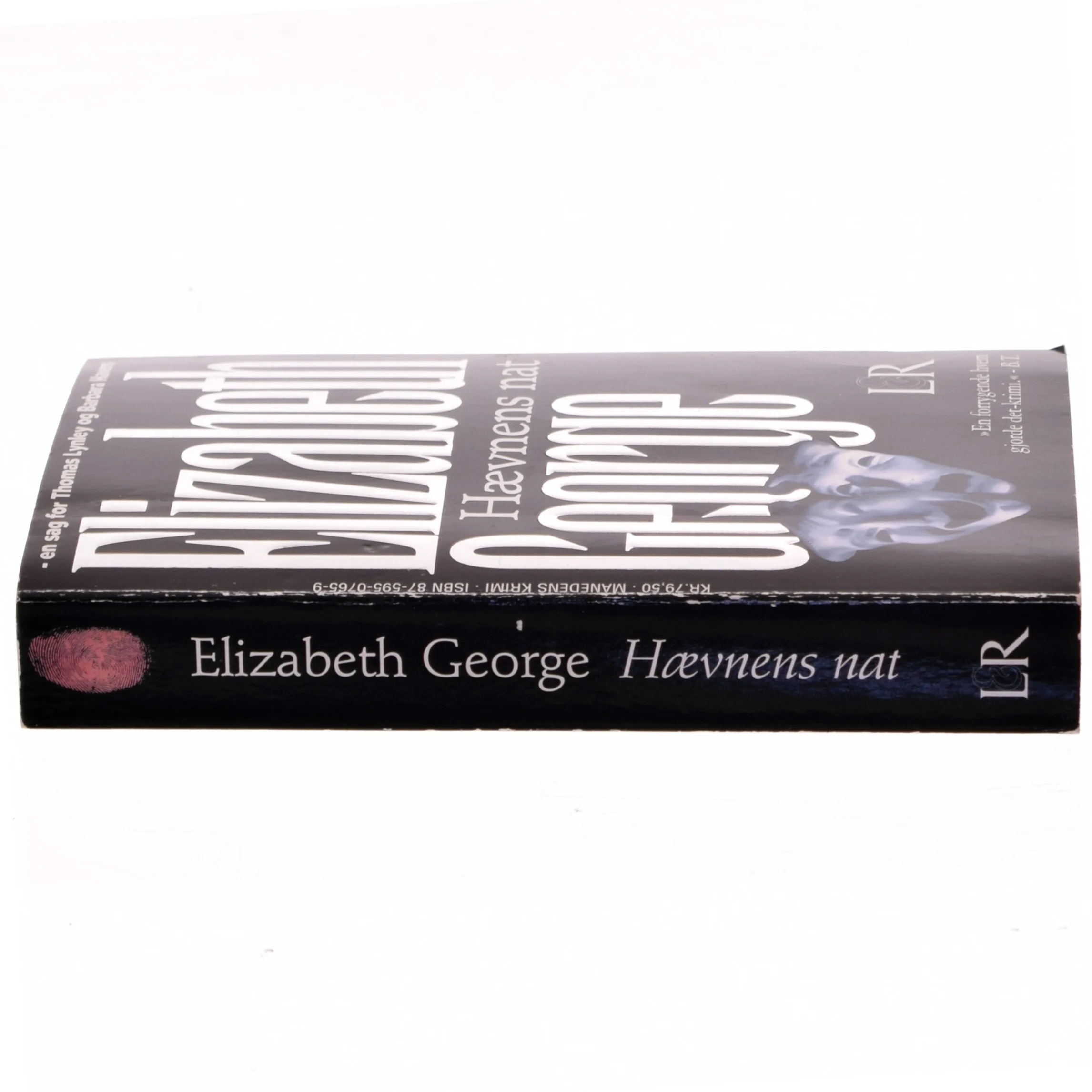 Hævnens nat af Elizabeth George (Bog)