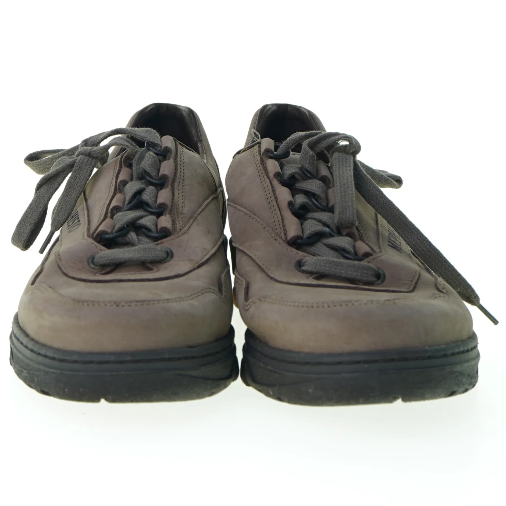 Sko fra Mephisto (str. 7 komma 5)