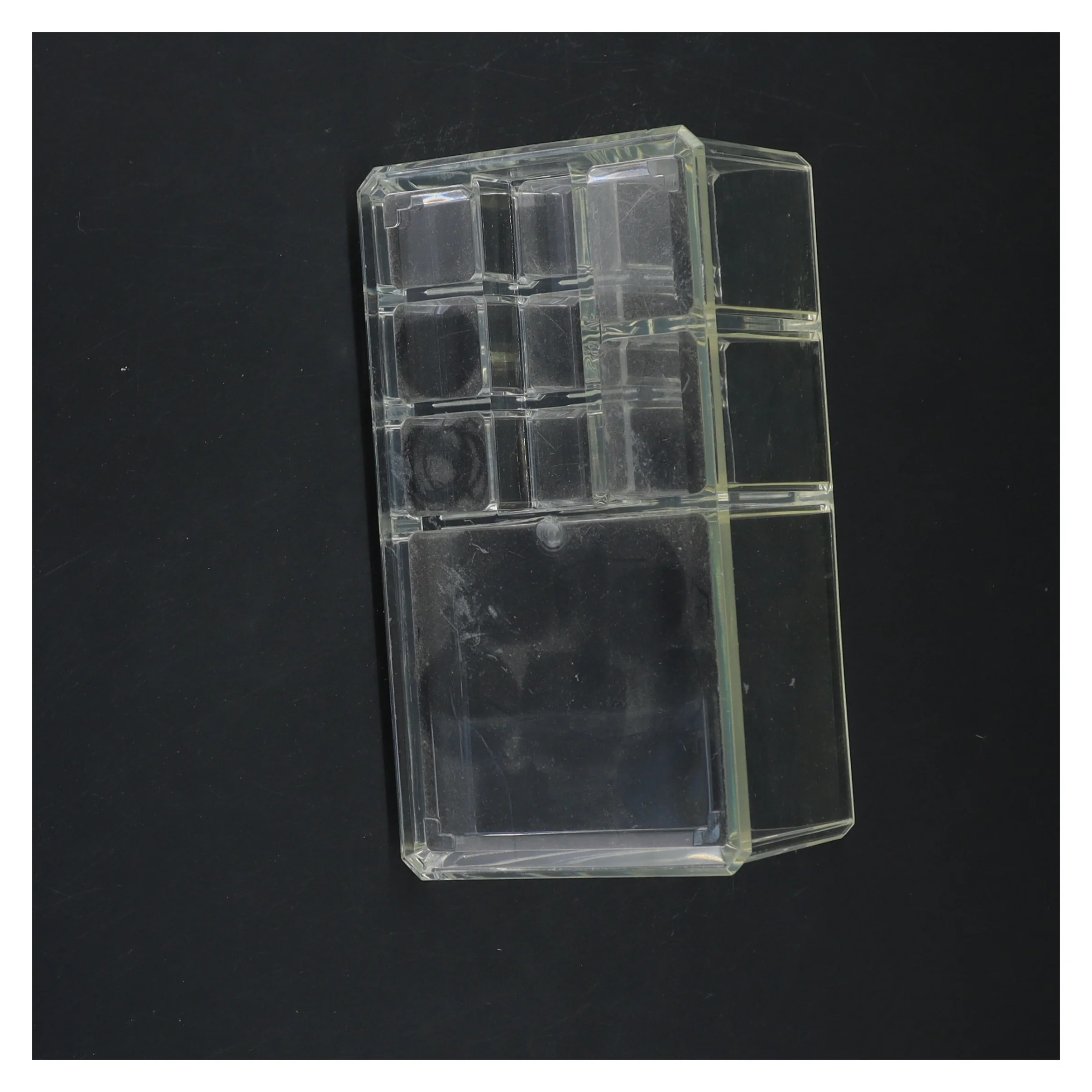 Transparent plast organizer (str. 17,5x7x9,5 cm)