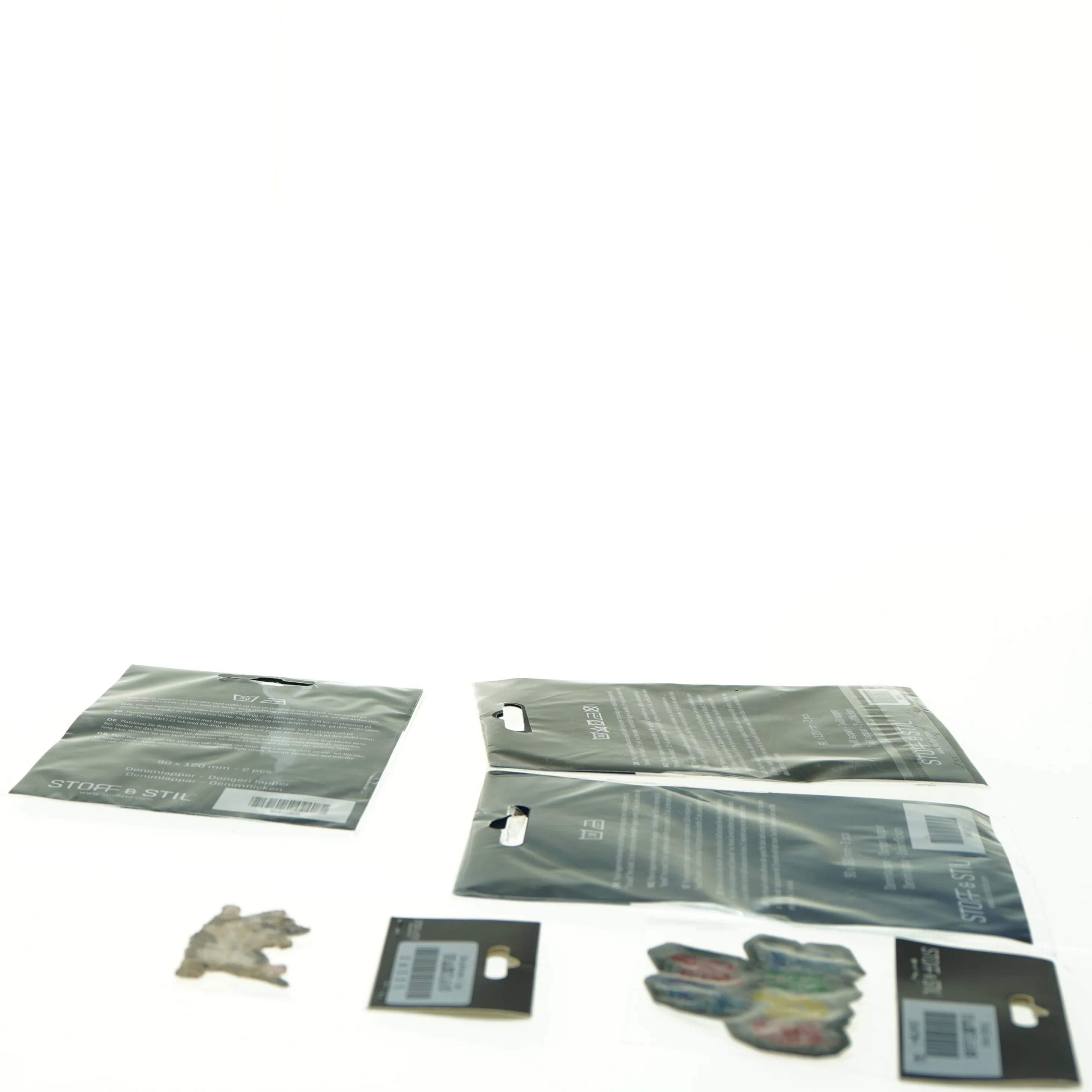 Reparationslapper og broderede mærker fra STOF & STIL (str. 16 et 11 cm 10 x 8 cm)