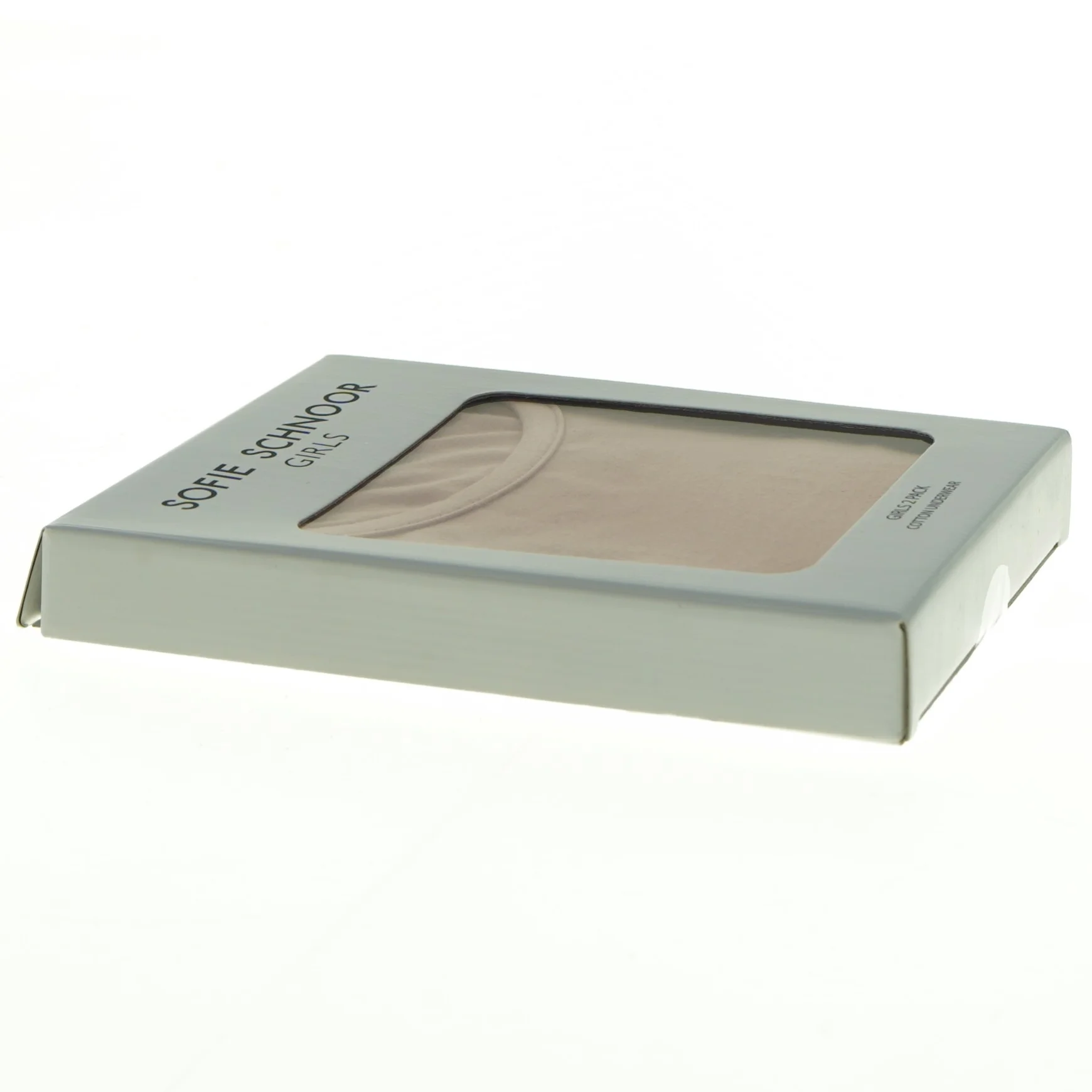 Undertøj fra Sofie Schnoor (str. 152)