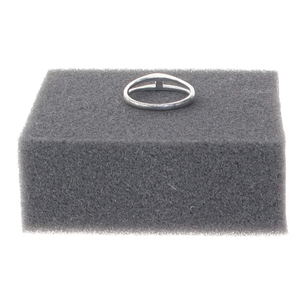 Sølvring med enkel sten