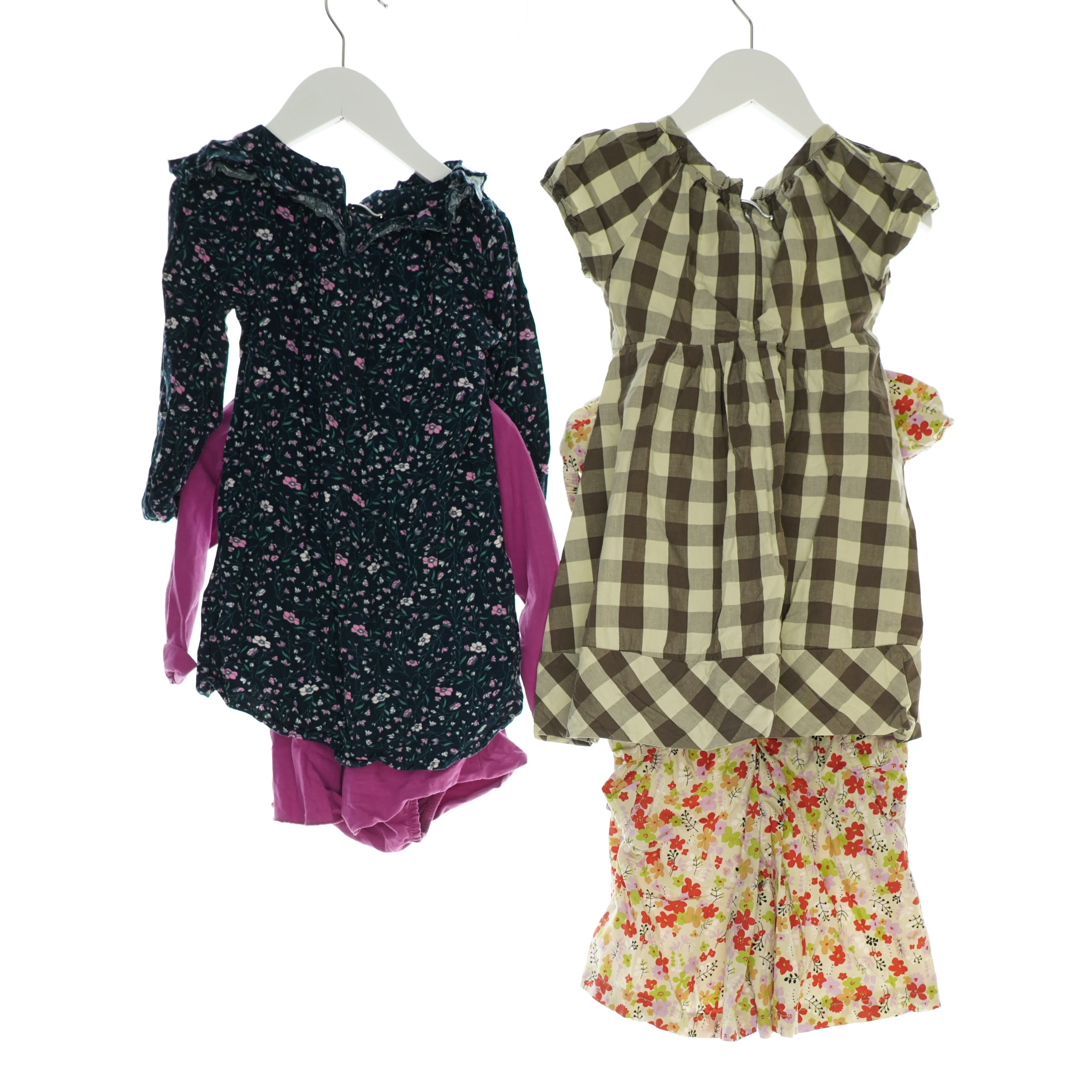 3 kjoler og en buksedragt (Str. 98)