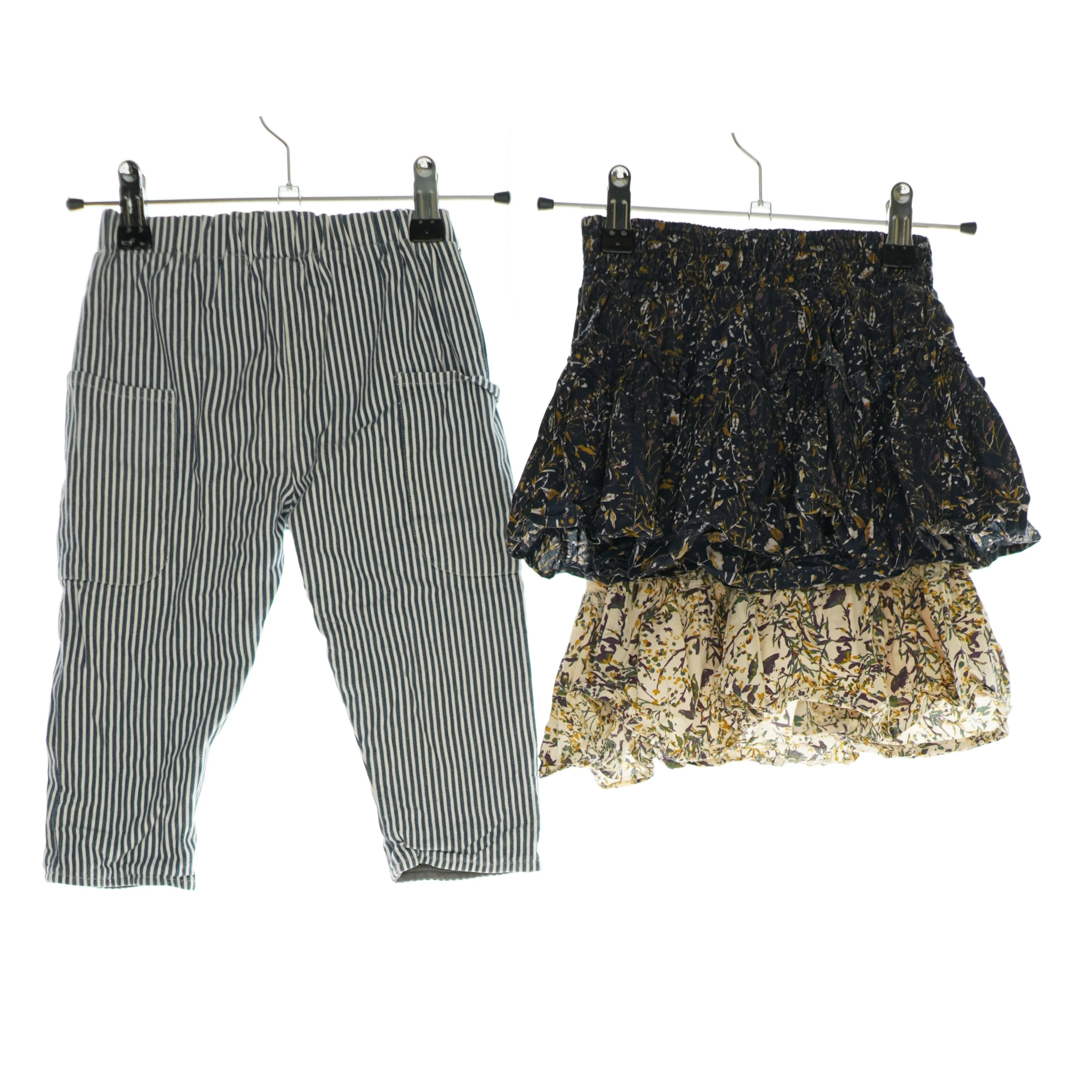 Bukser og 2 nederdele (Str. 86/92)