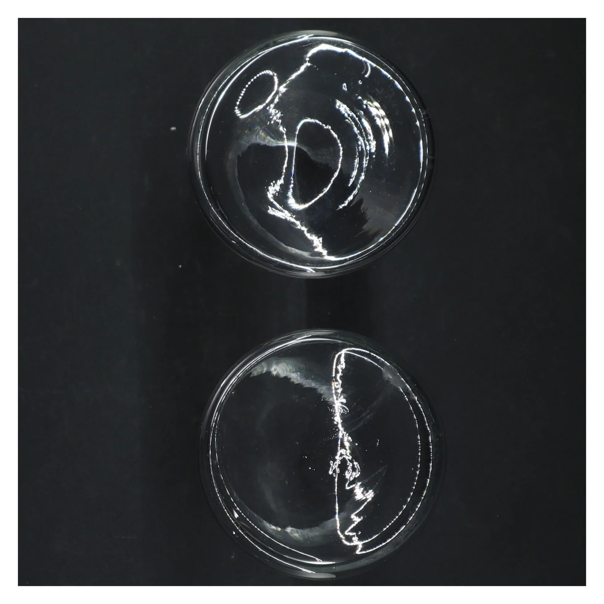 Gennemsigtige glasvaser (str. H. 15 cm. ø. 8 cm)