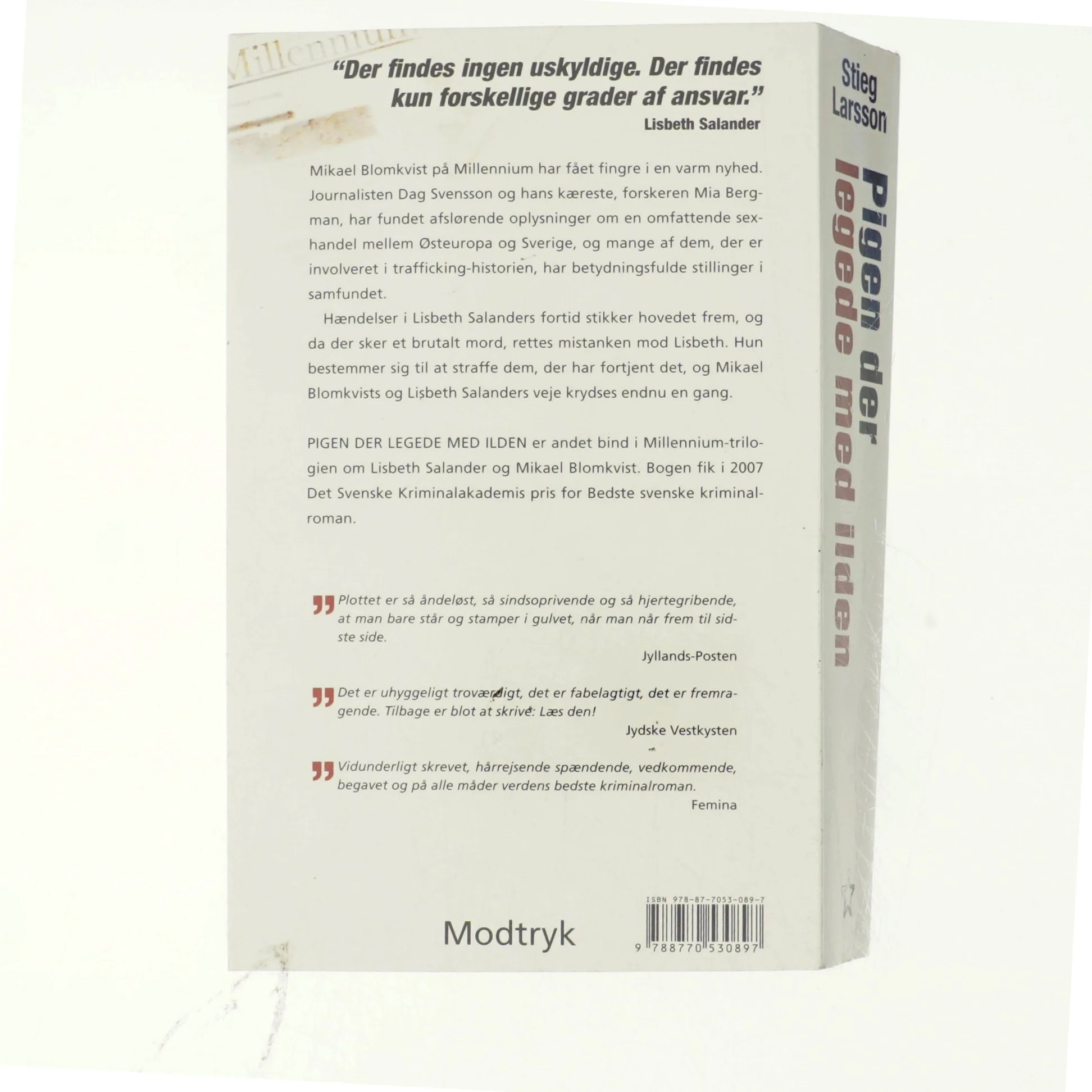 Pigen Der Legede Med Ilden (Millennium, 2. Bind) af Stieg Larsson (Bog)