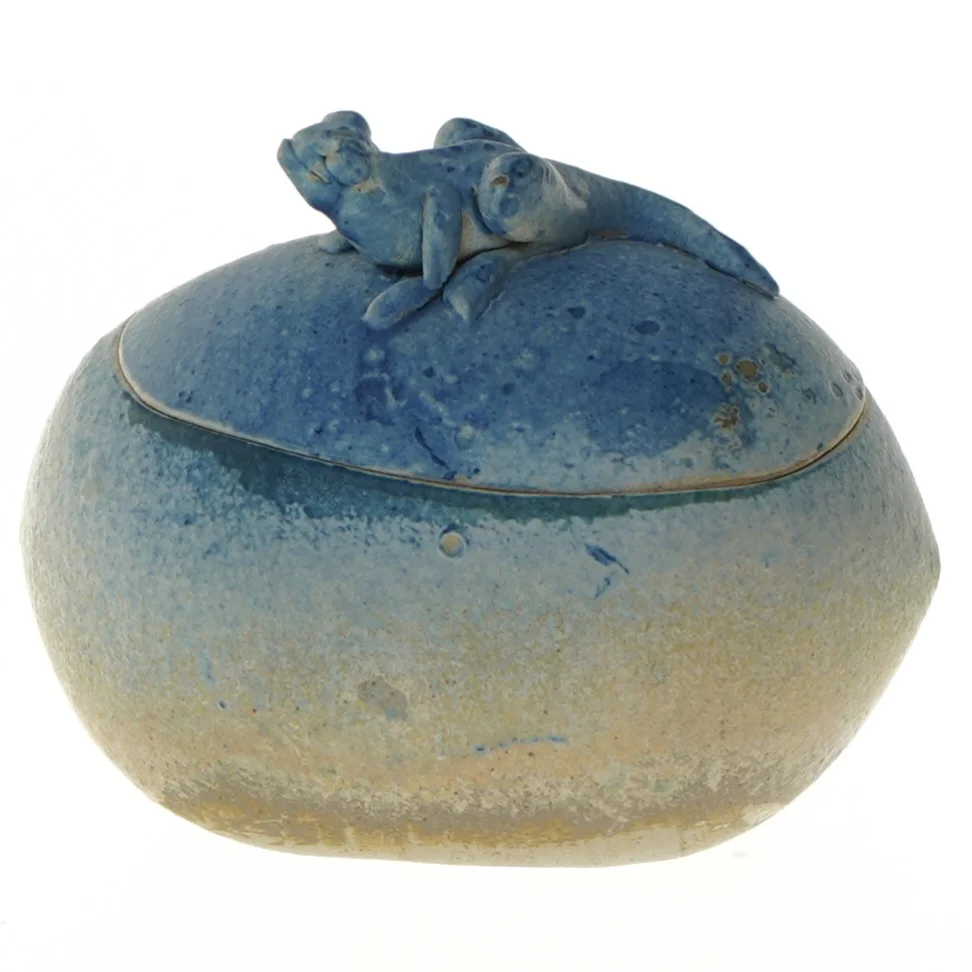 Keramisk opbevaringsboks med frø dekoration fra Maja (str. 11,5x13x8,5 cm)