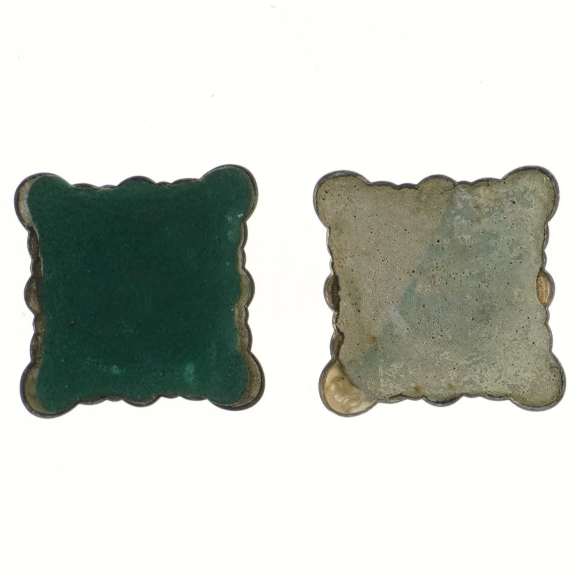 Sæt af antikke lysestager (str. 11 cm)