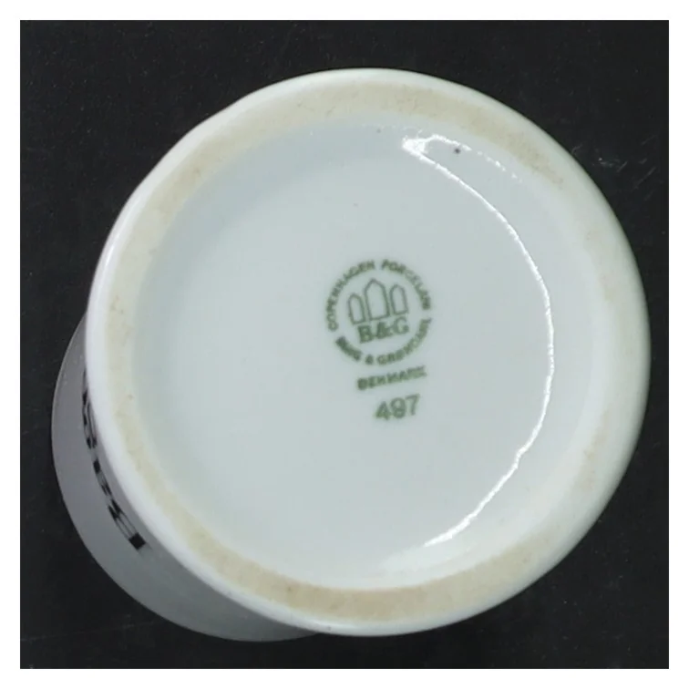 Bing & Grøndahl porcelænsdåse med låg til bagepulver fra B&G (str. 11 cm)