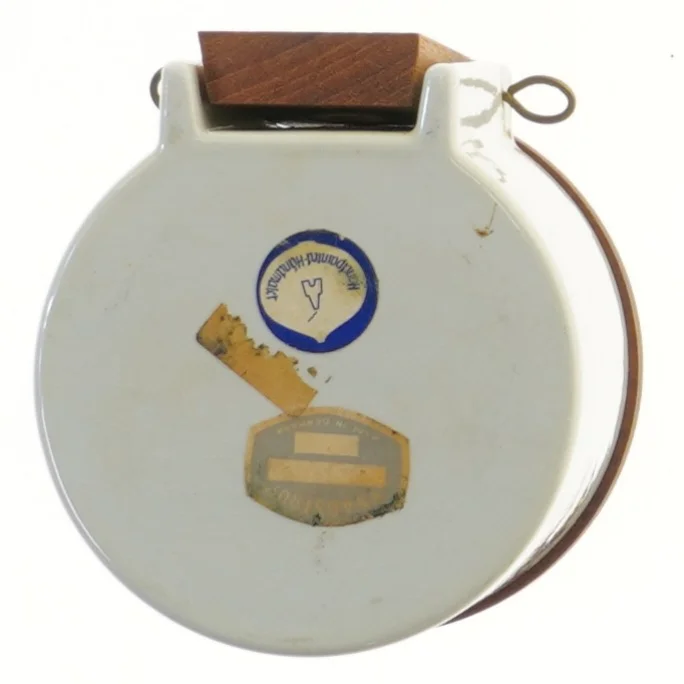 Keramik saltkar med låg fra Knabstrup (str. Ø 11 cm)