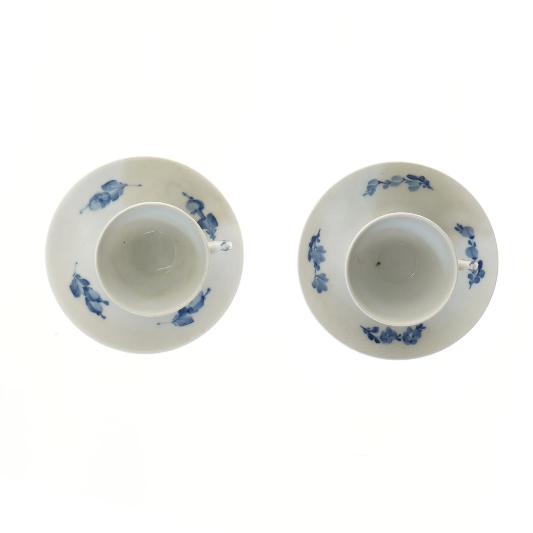 Porcelæns kaffekopper med underkopper fra Royal Copenhagen (str. Ø 8 & 14,5 cm)