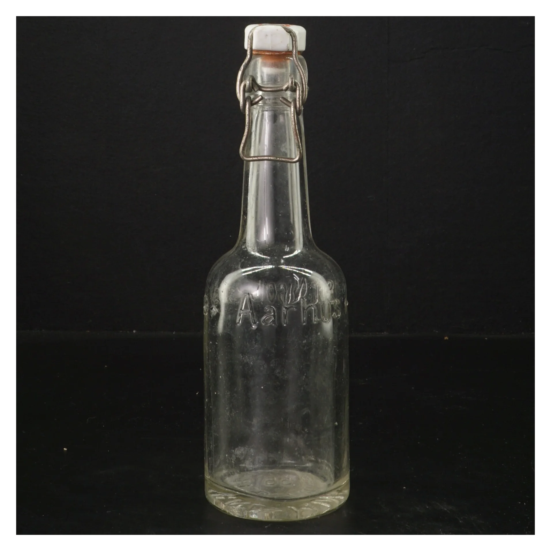 Vintage glasflaske med patentlåg fra St. Nicolaus Kilde (str. 21 cm)