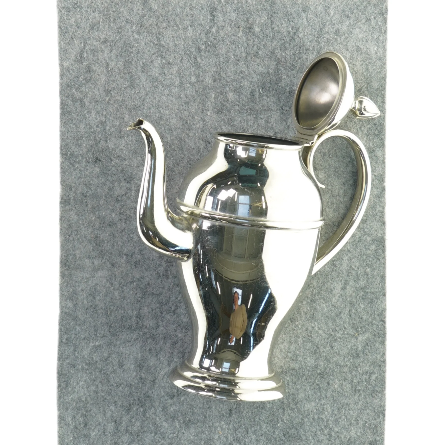 Fin tekande (str. H 25 o 10)