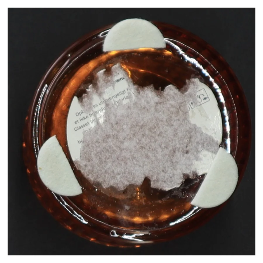 Brun glas lysestage (str. 8 x 8 cm)