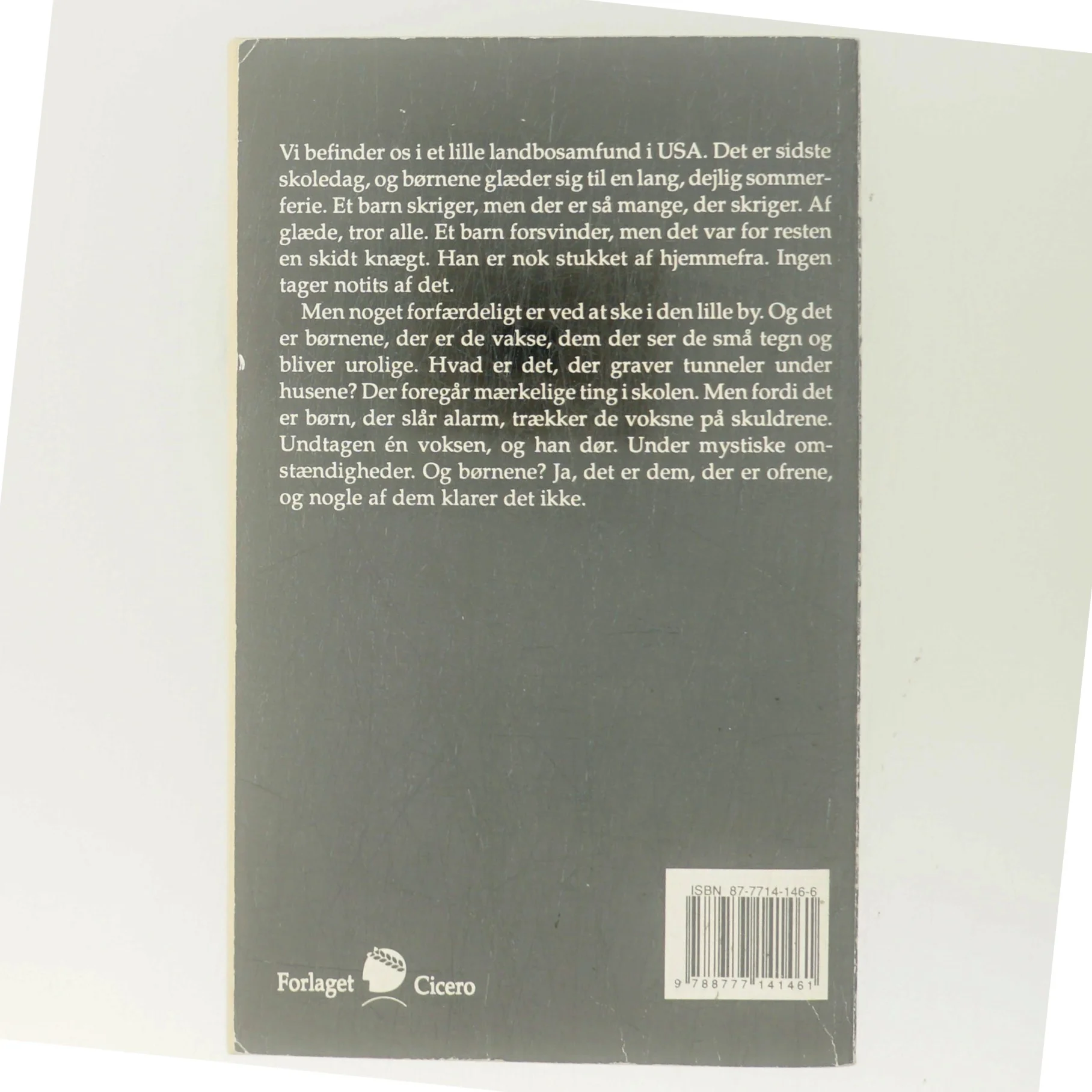 Sommernattens rædsel af Dan Simmons (Bog)