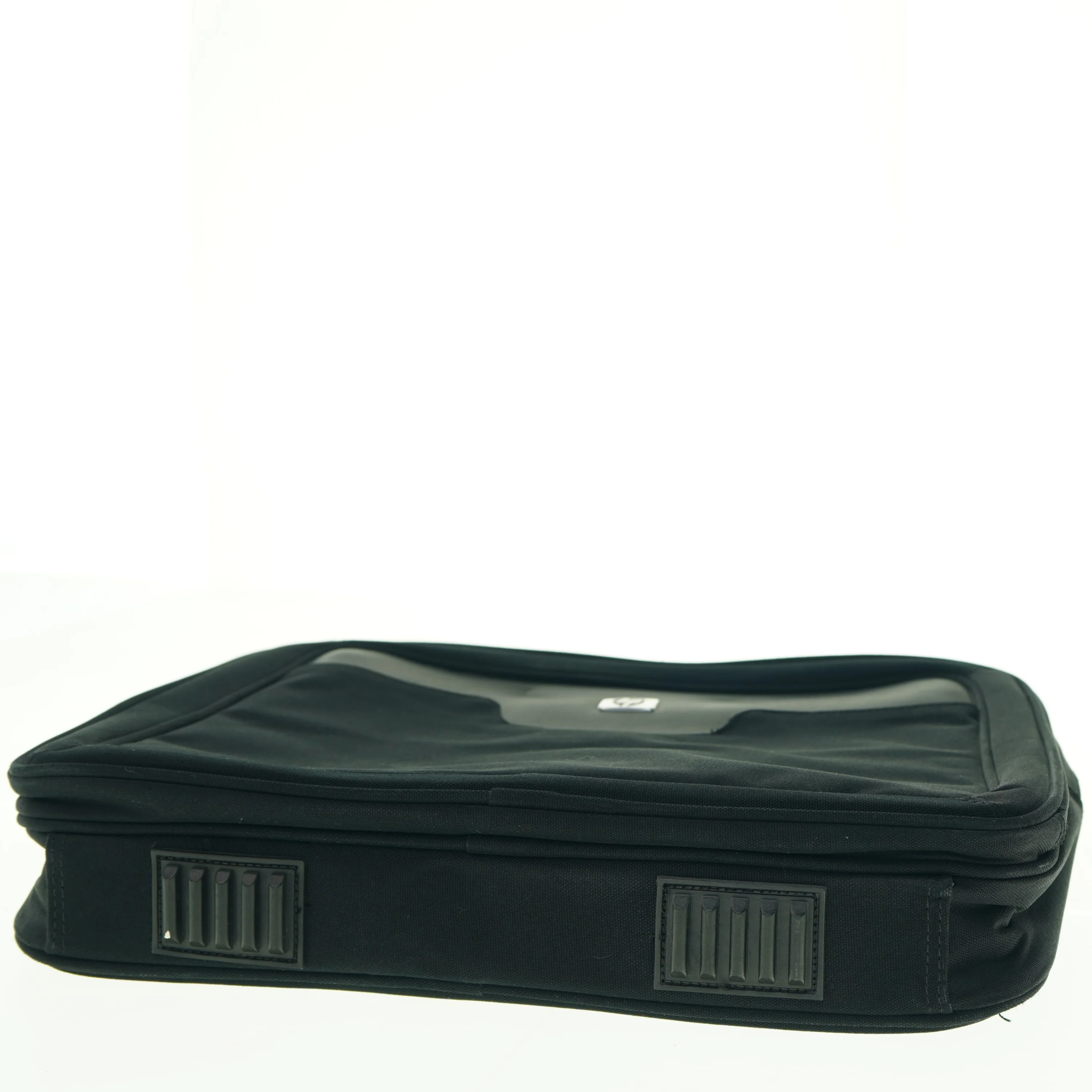 Sort computertaske fra Hp (str. 21 x 34 cm)