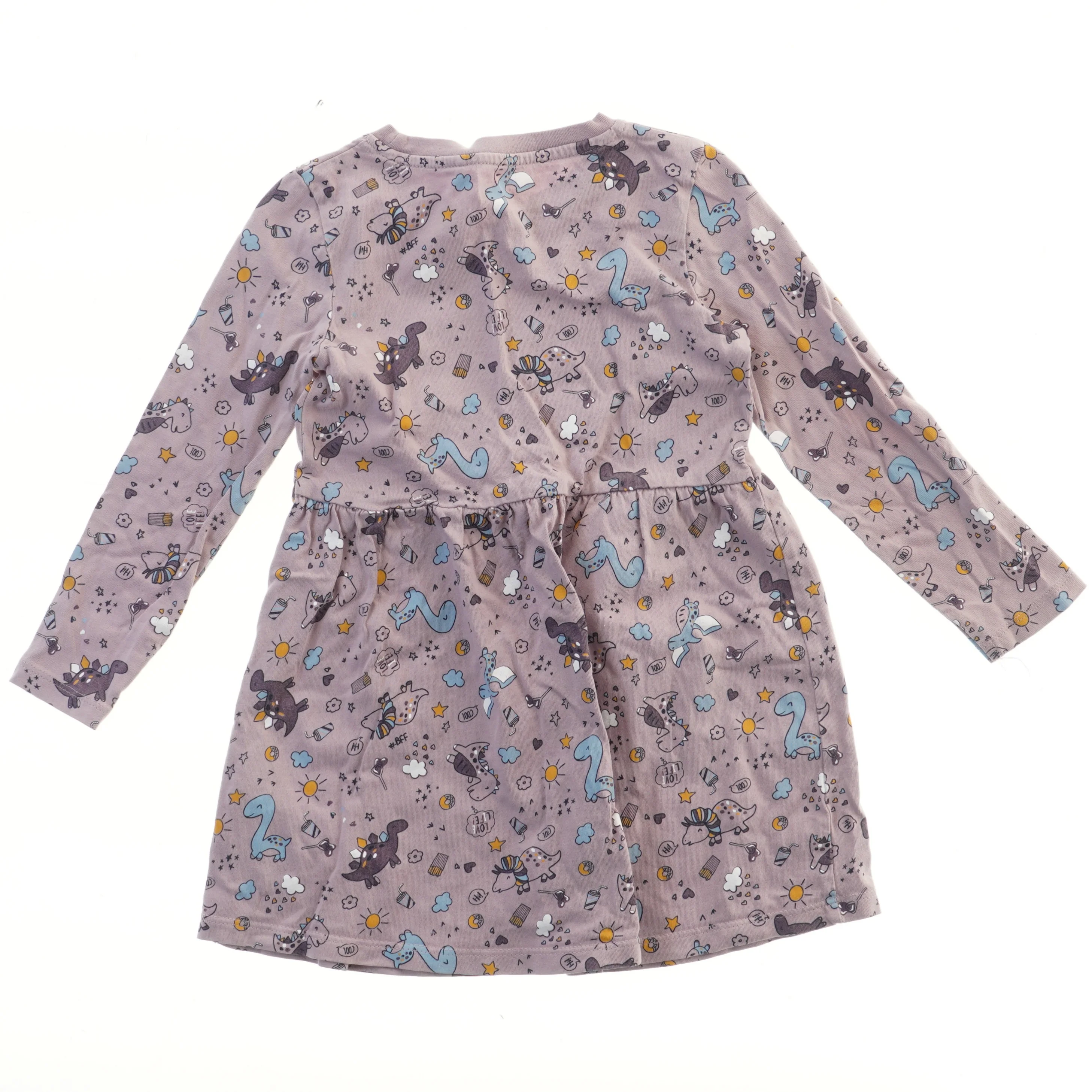 Børnekjole med dinosaurer fra Basic needs (str. 98)