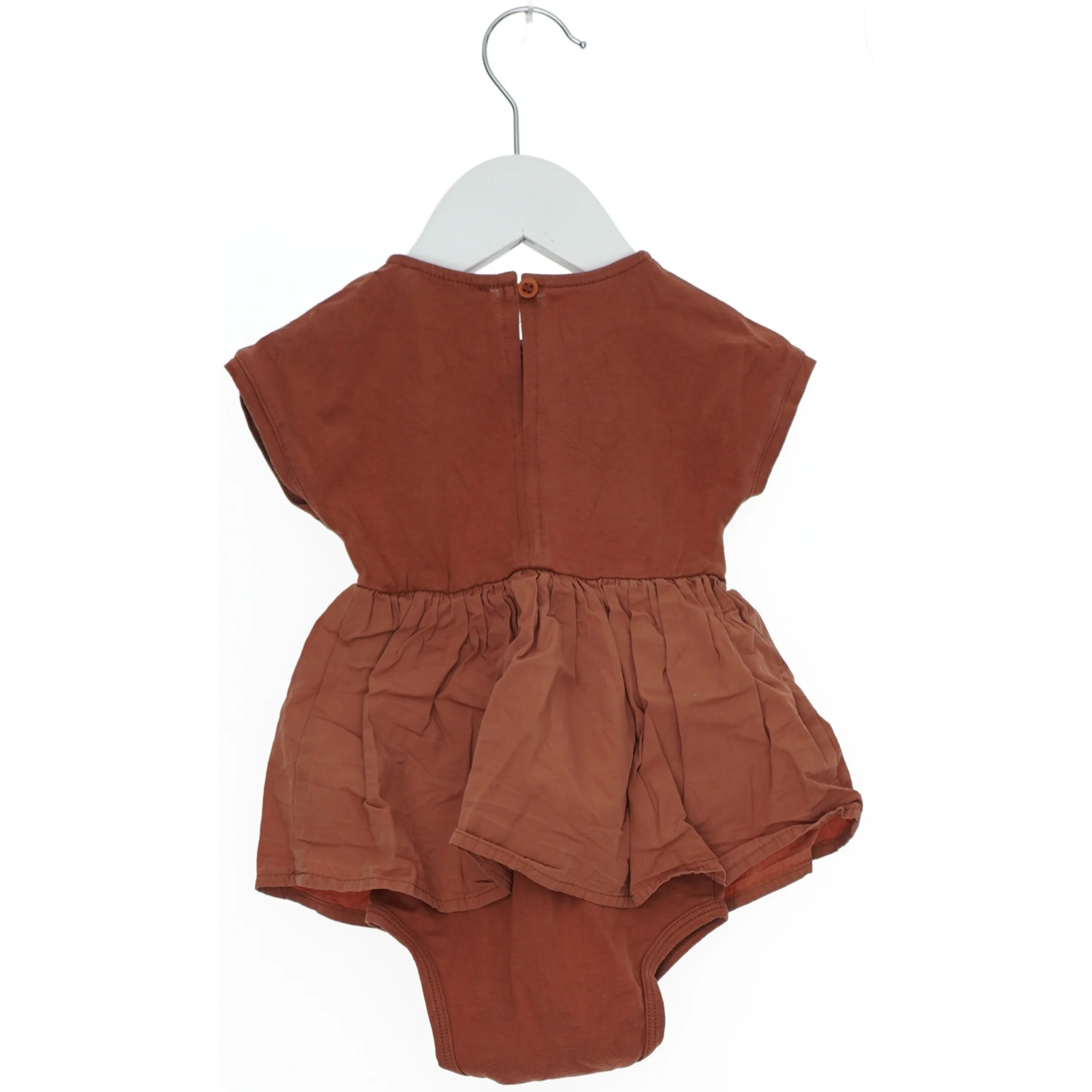 Body med skørt fra MarMar (str. 74)