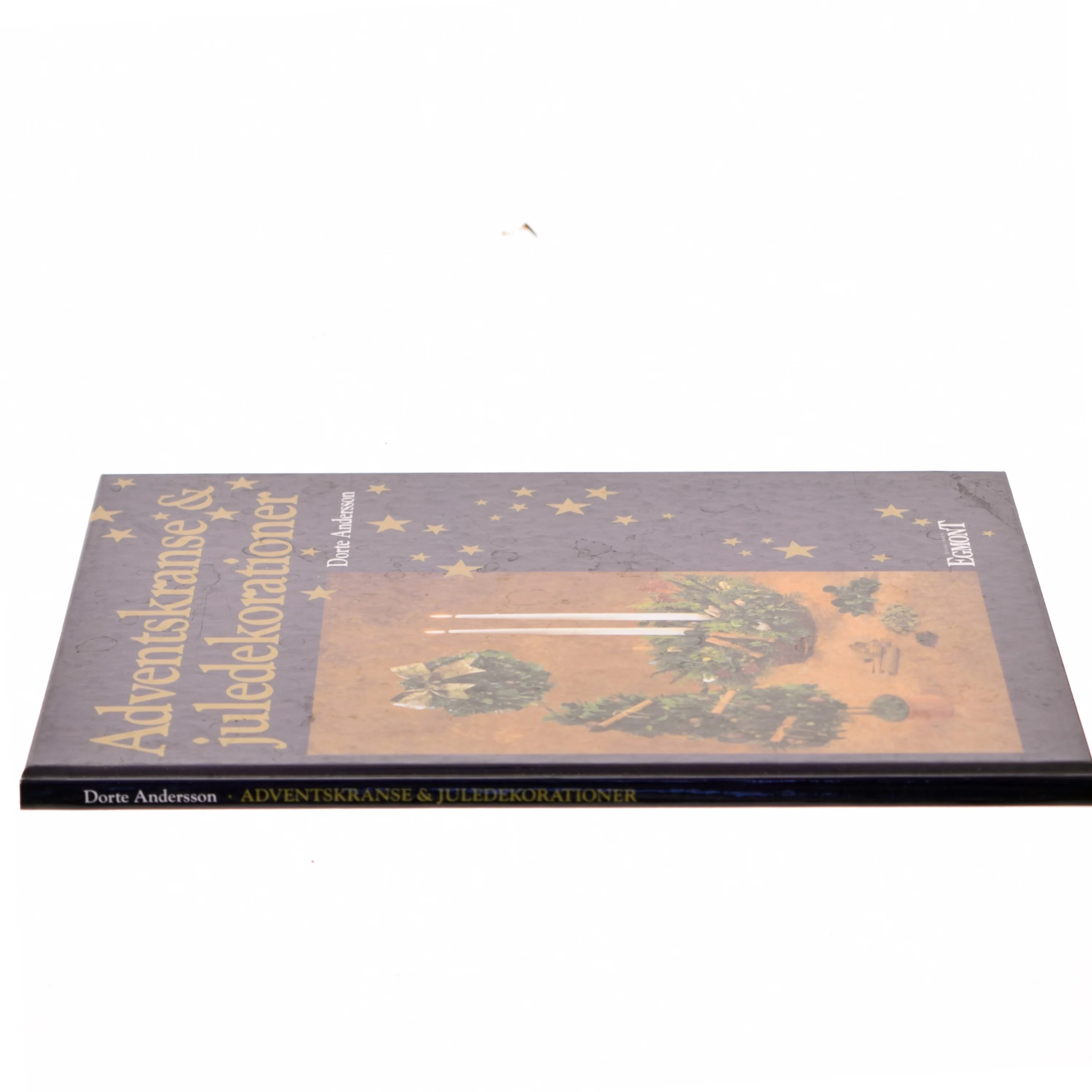 Bog om adventskranse og juledekorationer fra Egmont